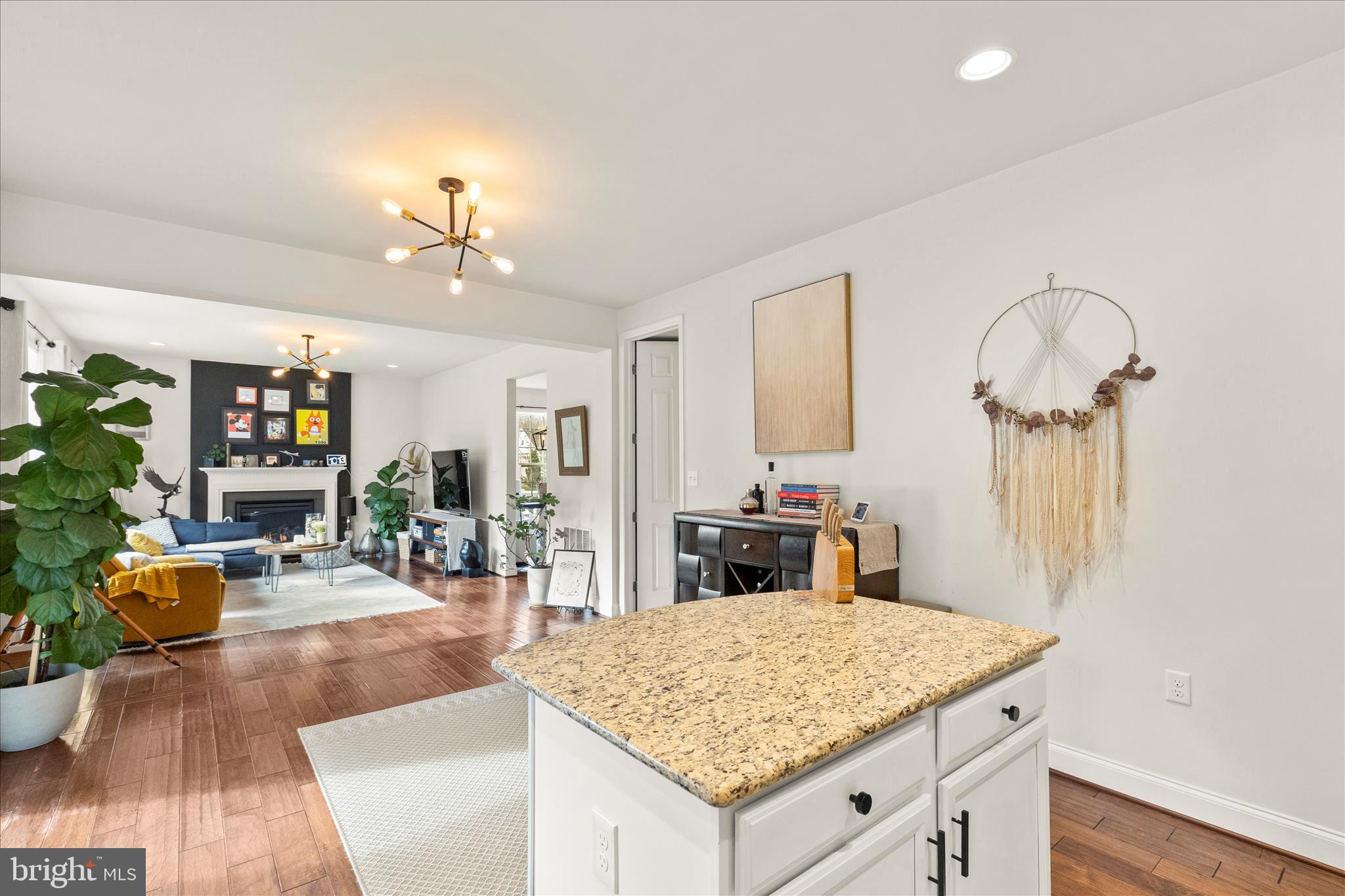 WINDSOR MEADOWS - Residential