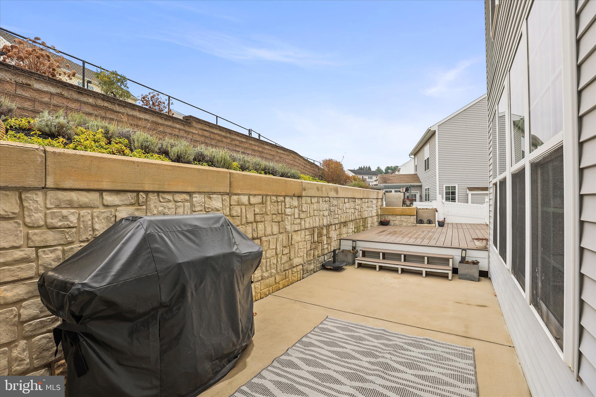 WINDSOR MEADOWS - Residential