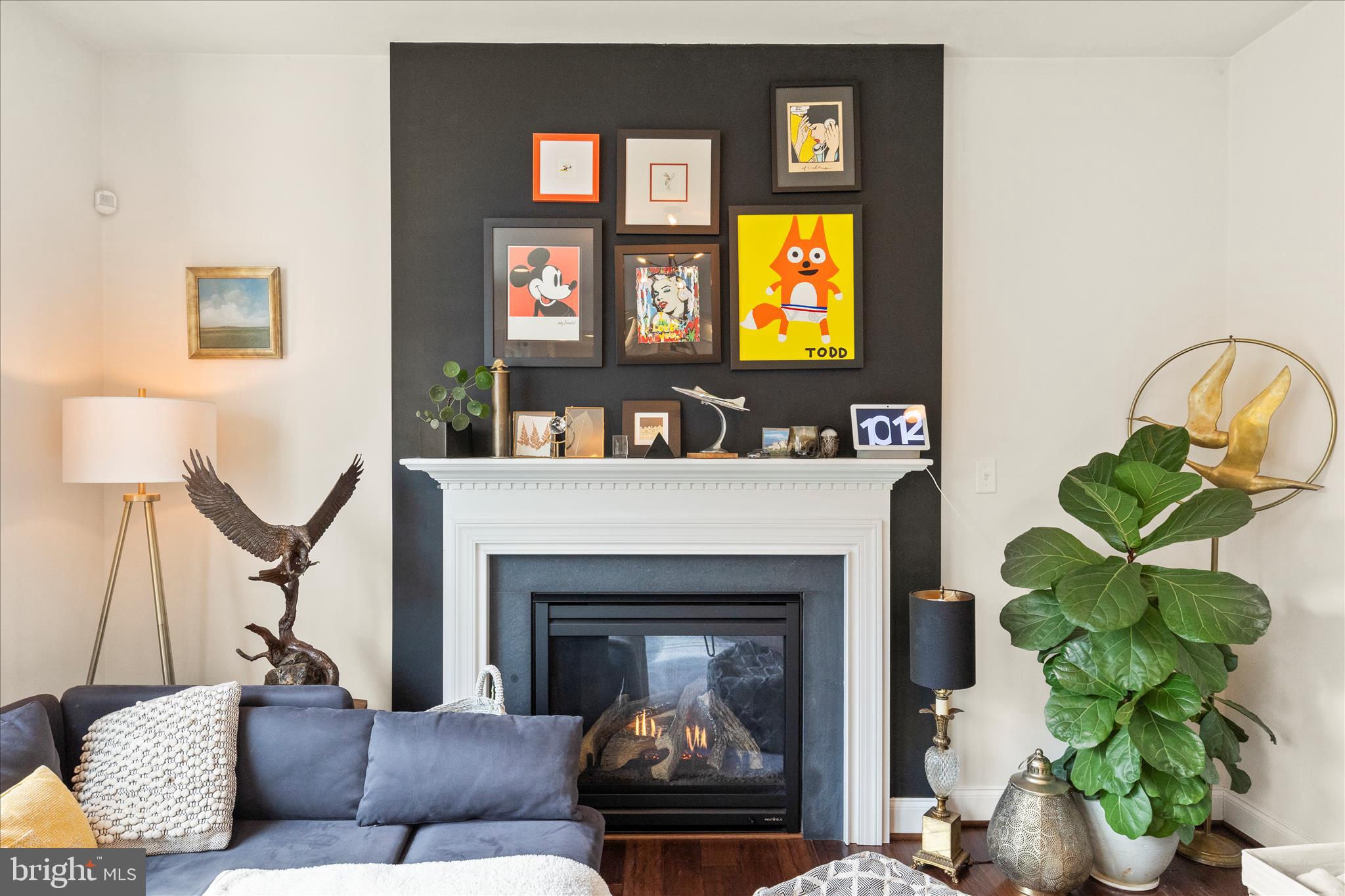 WINDSOR MEADOWS - Residential