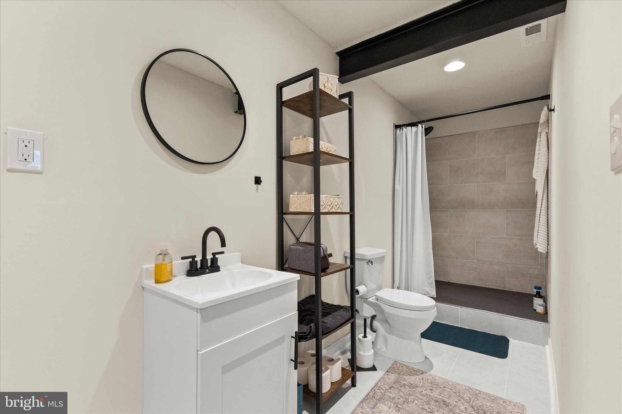 WINDSOR MEADOWS - Residential