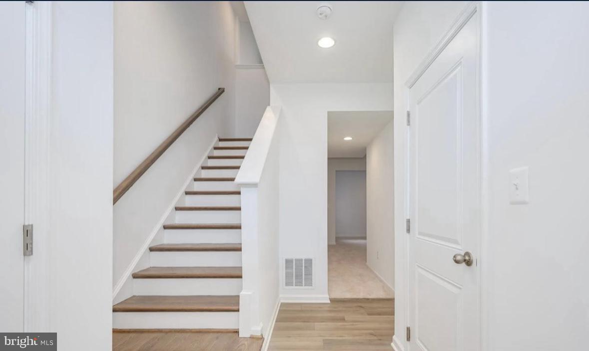 MARTINSBURG STATION - Residential Lease