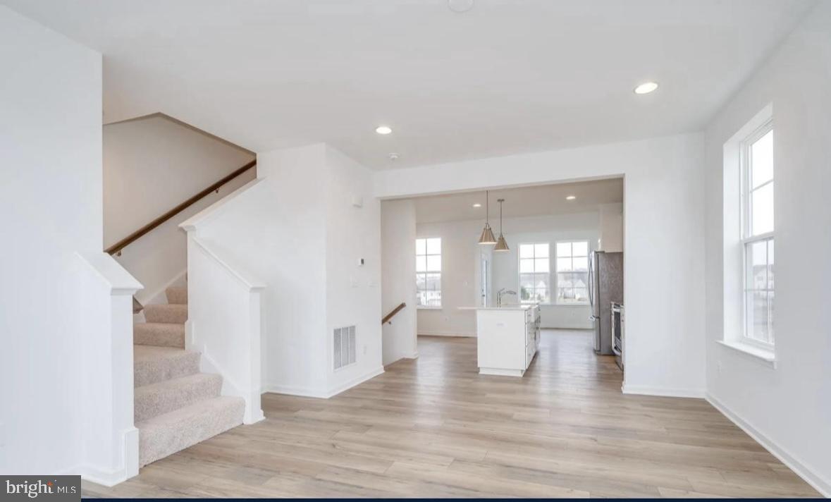 MARTINSBURG STATION - Residential Lease