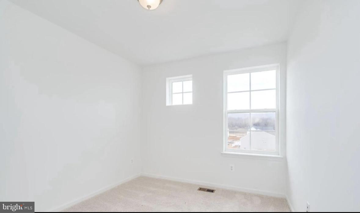 MARTINSBURG STATION - Residential Lease