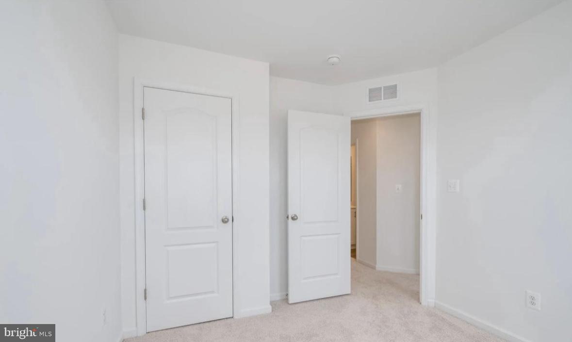 MARTINSBURG STATION - Residential Lease