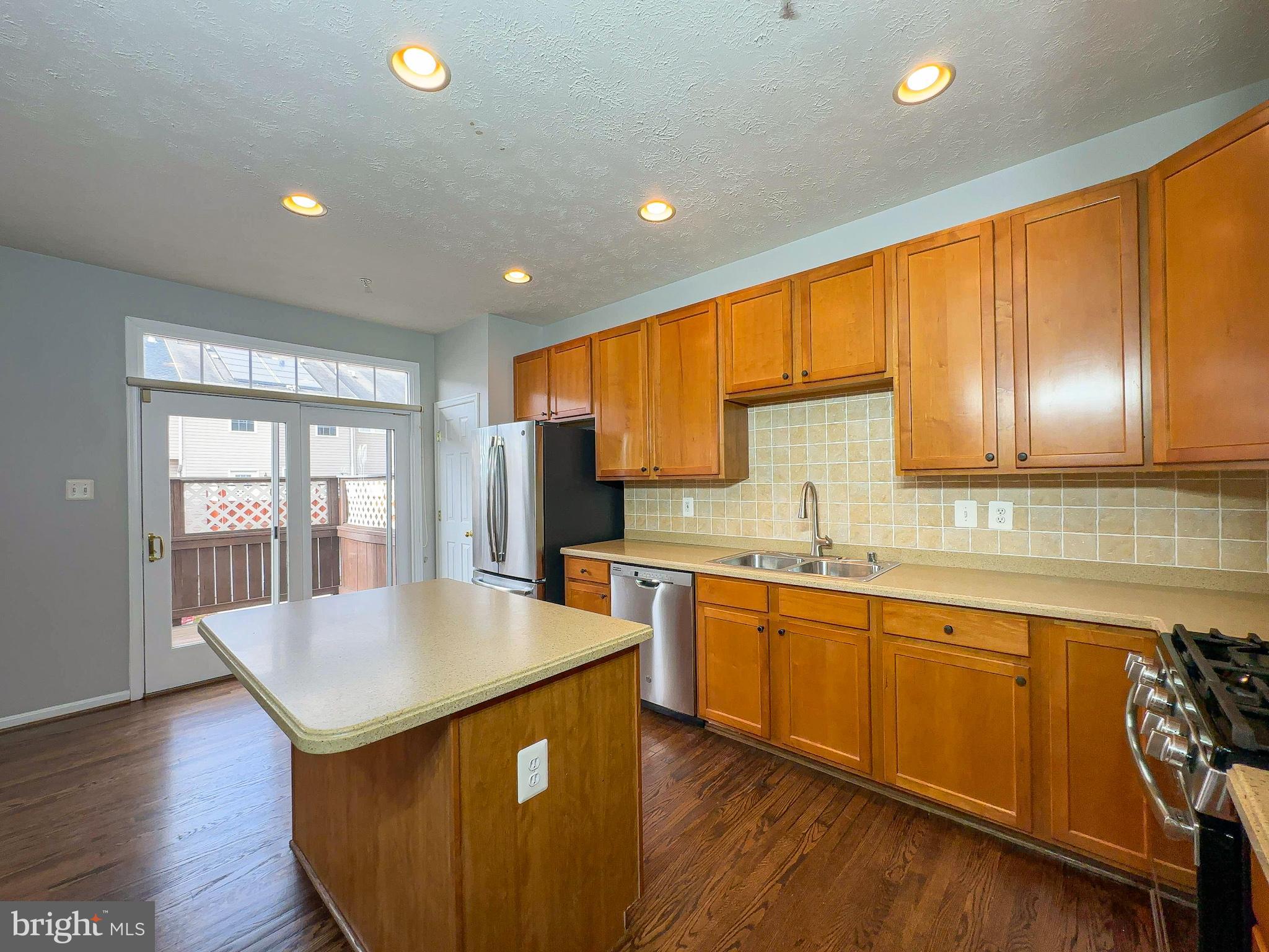 MIRAMAR LANDING - Residential Lease