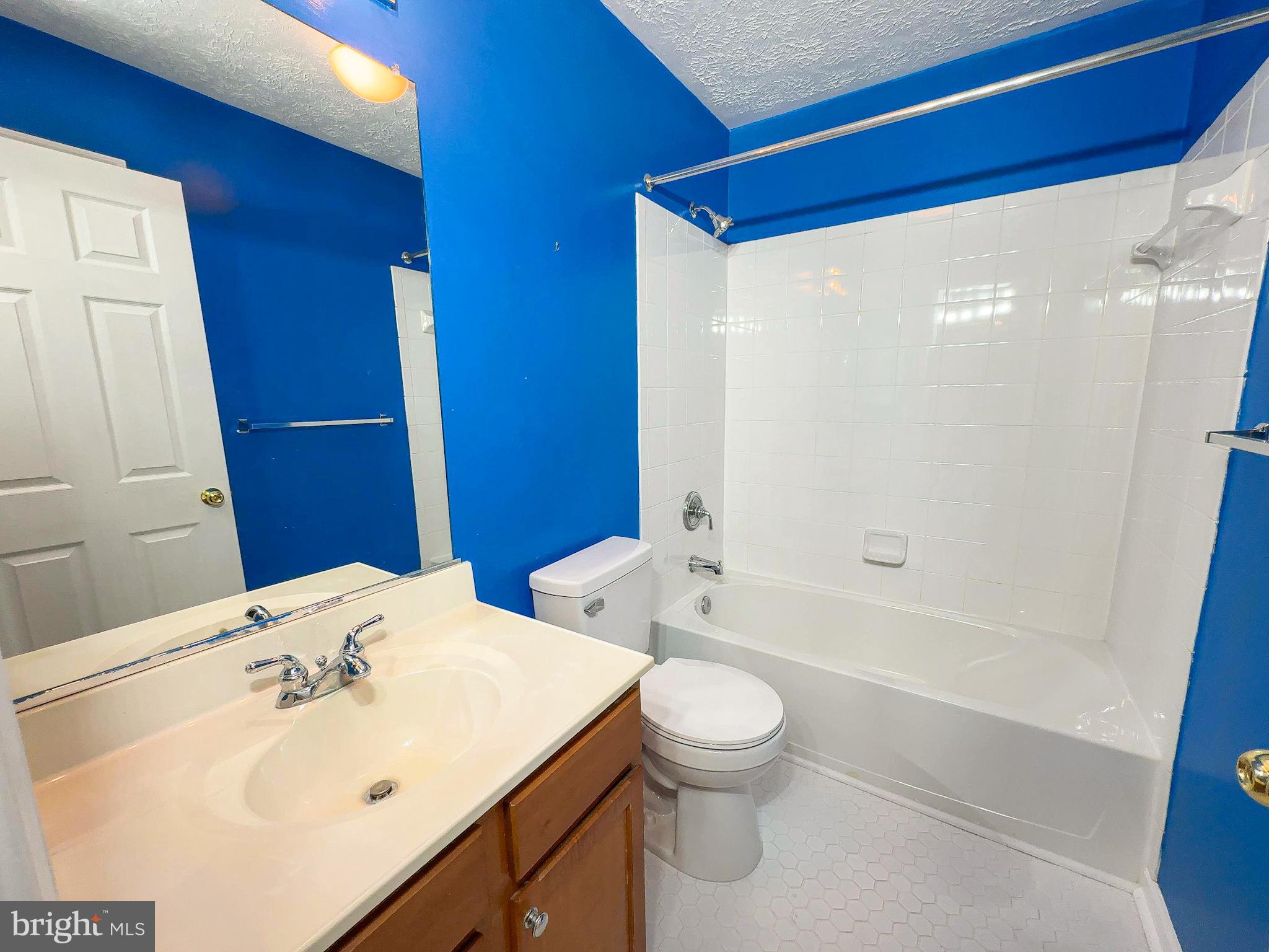 MIRAMAR LANDING - Residential Lease