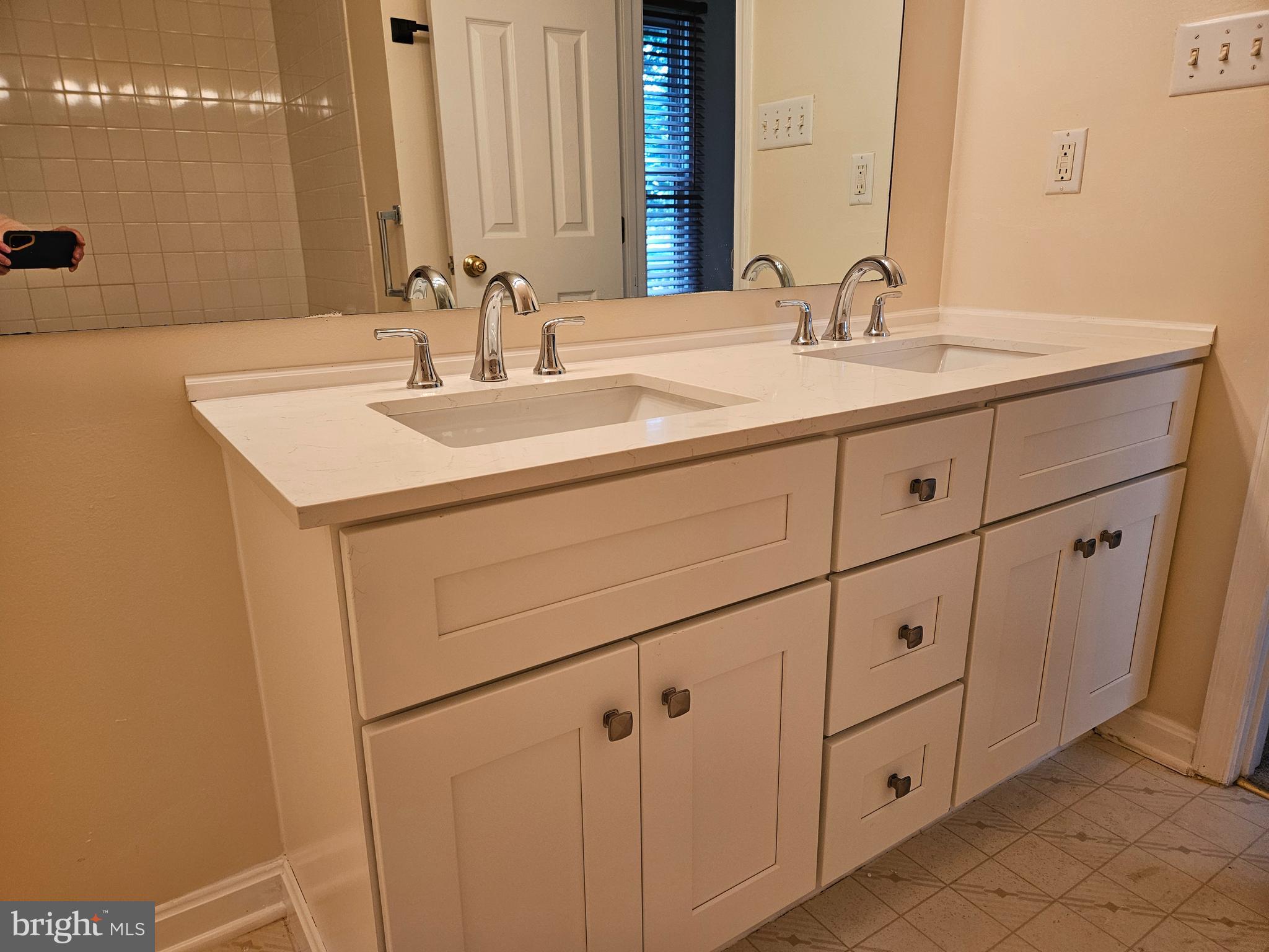 SPRING MILLS - Residential Lease