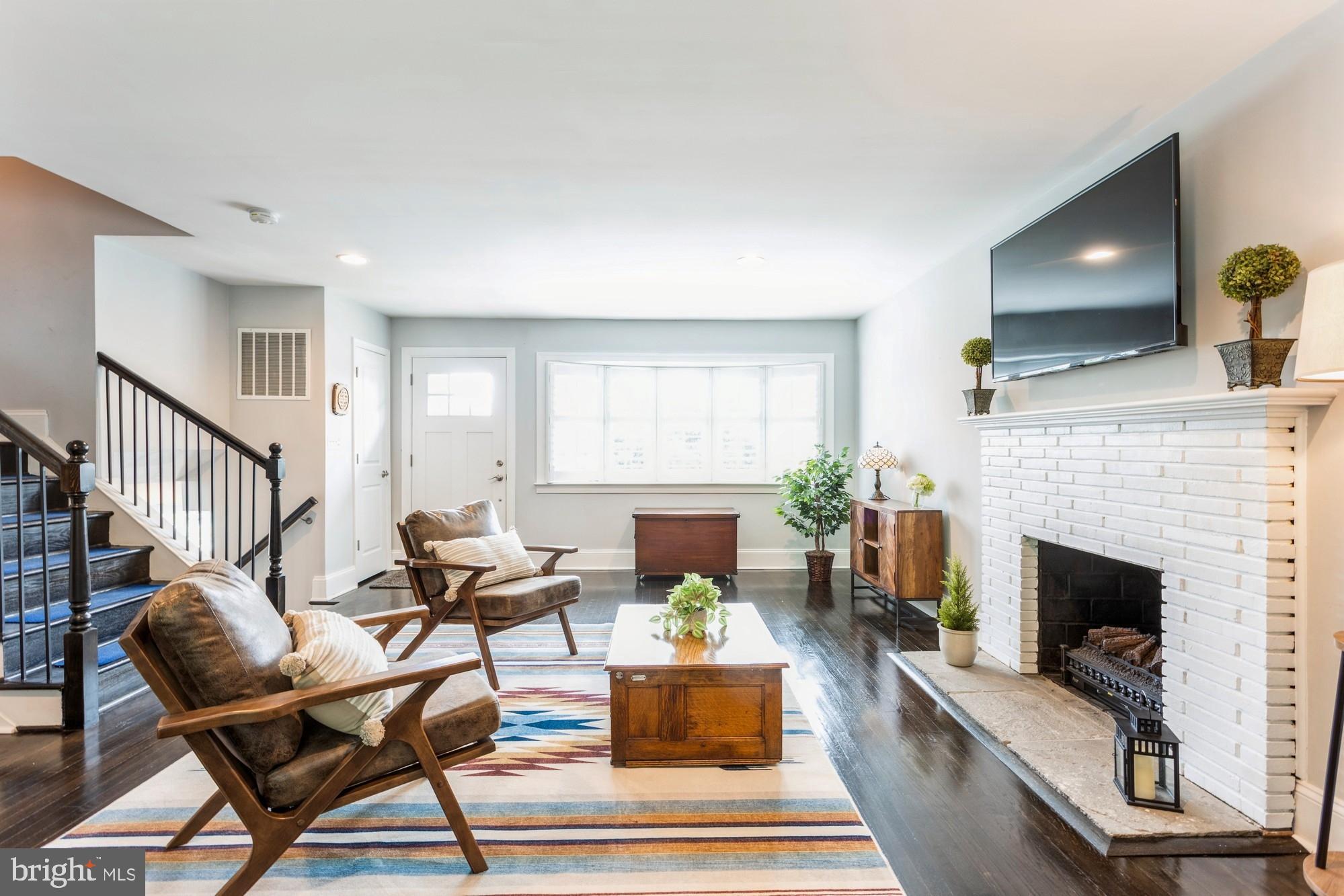 908 SOUTHWICK DRIVE