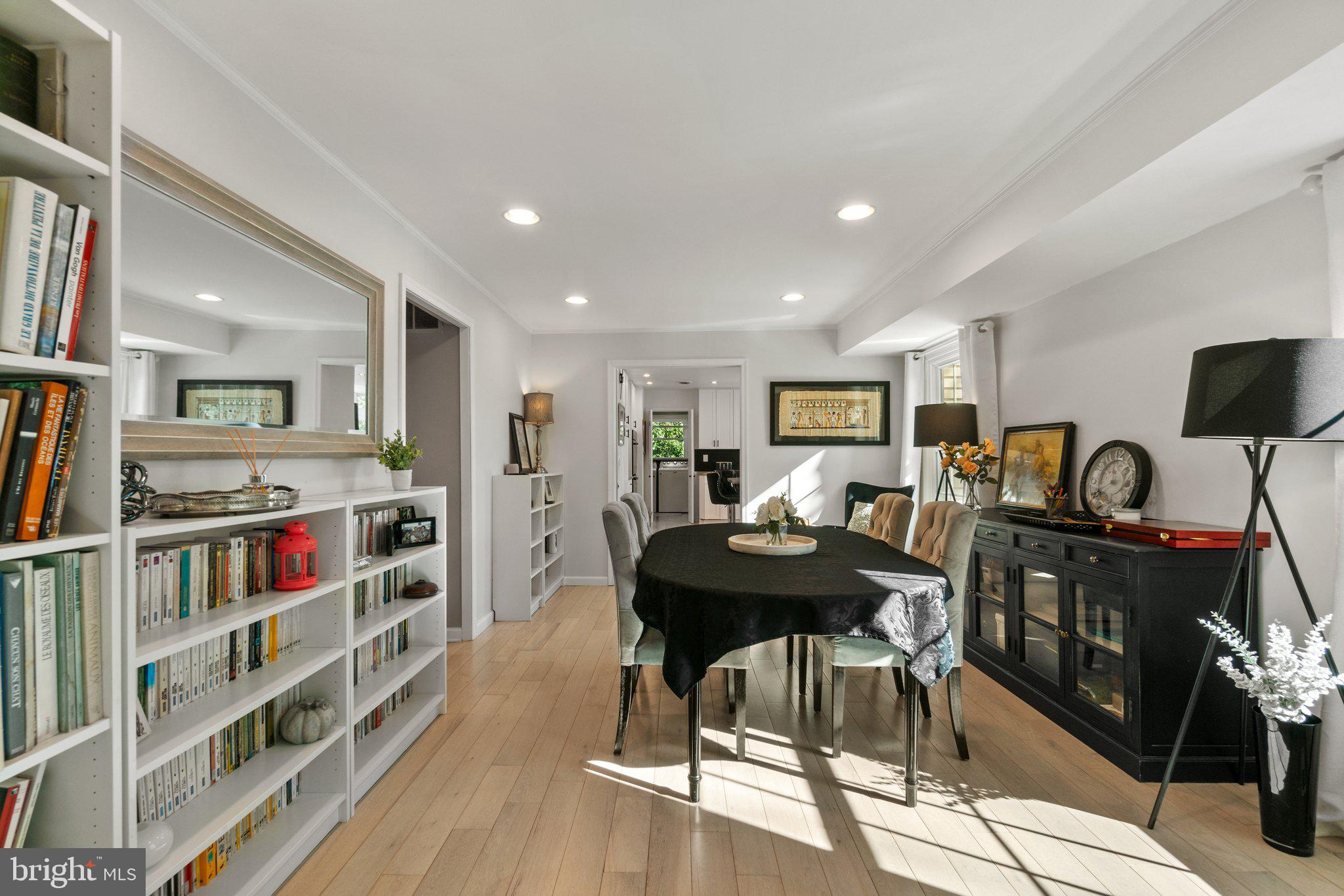 POTOMAC COMMONS - Residential