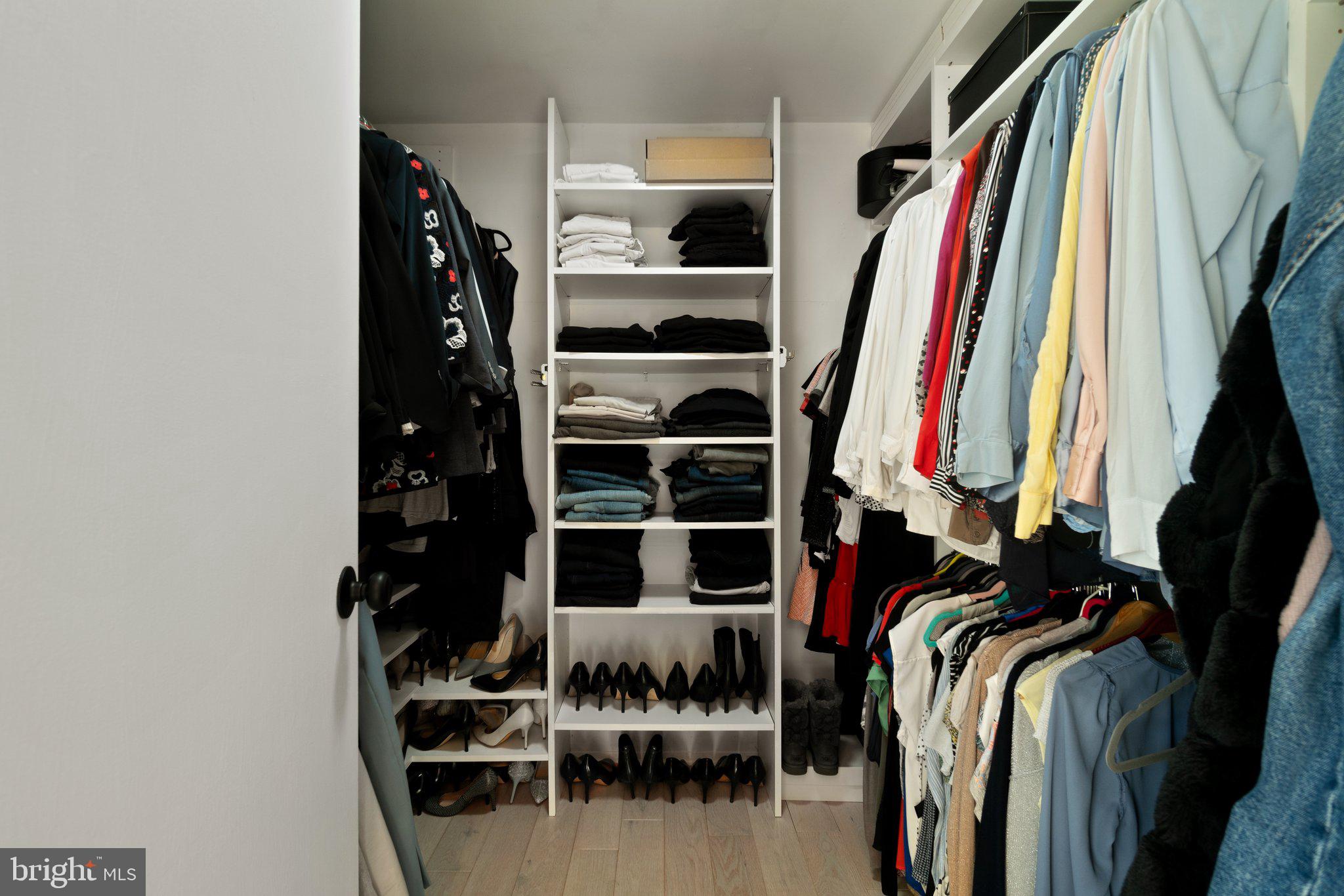 POTOMAC COMMONS - Residential