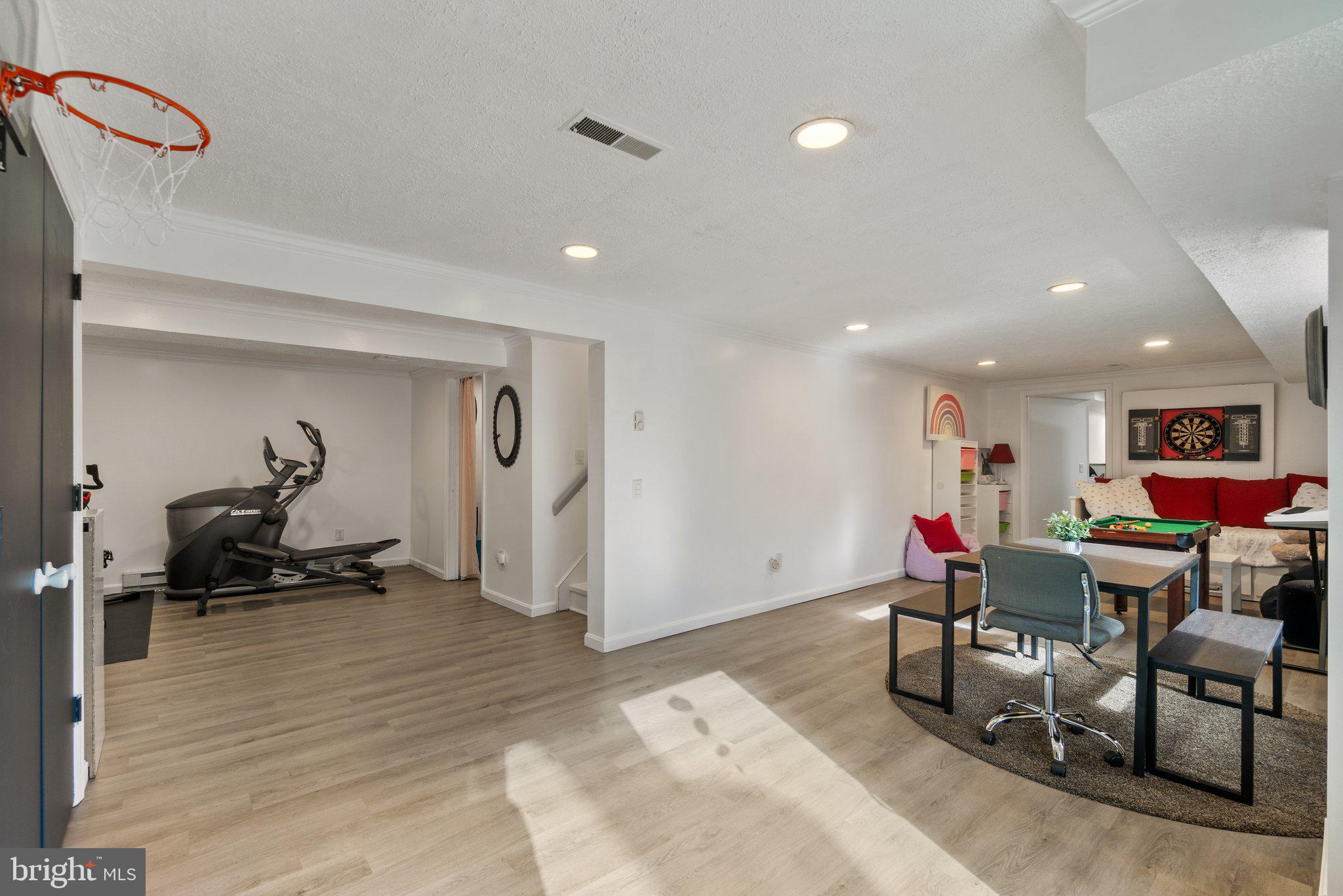 POTOMAC COMMONS - Residential