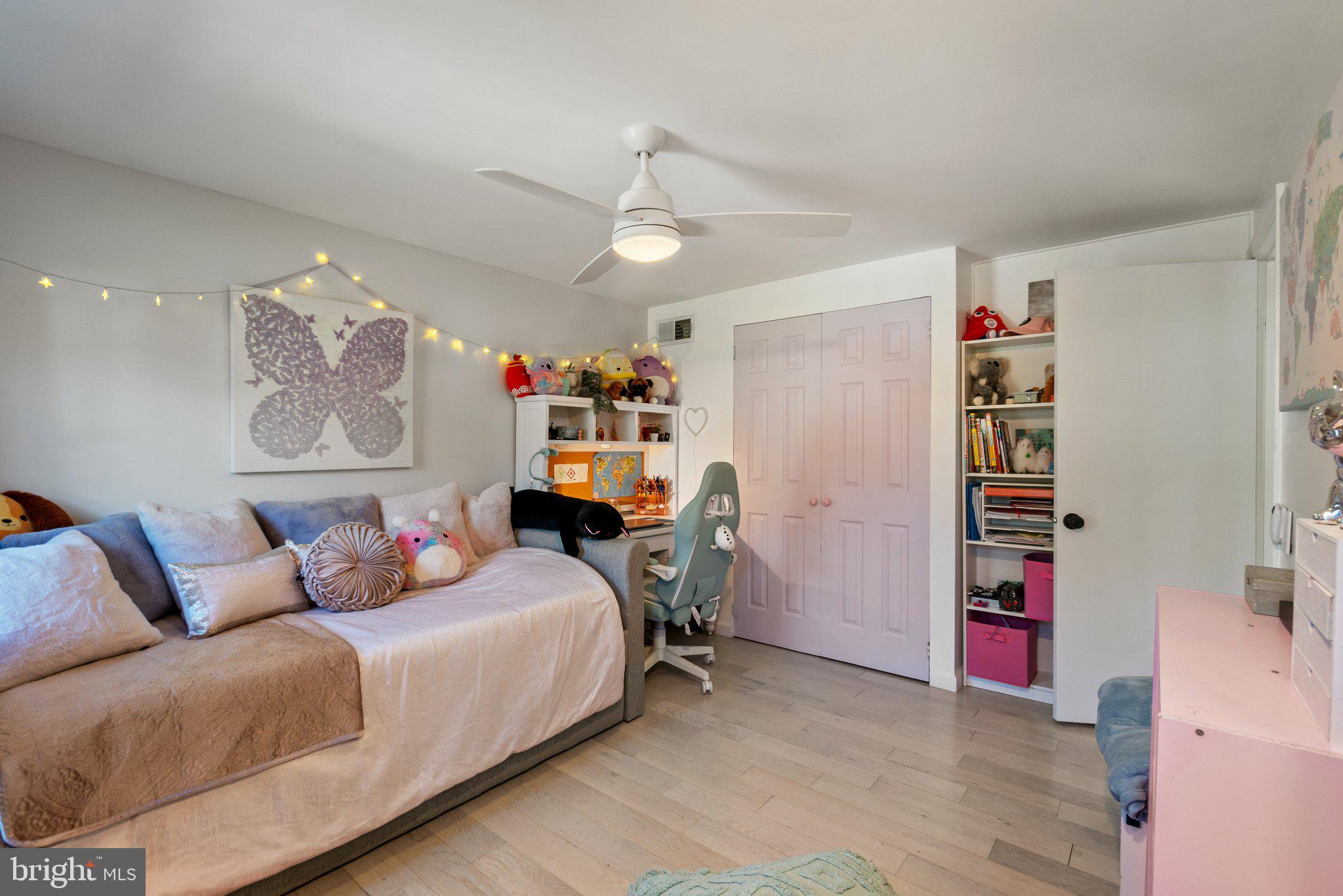 POTOMAC COMMONS - Residential