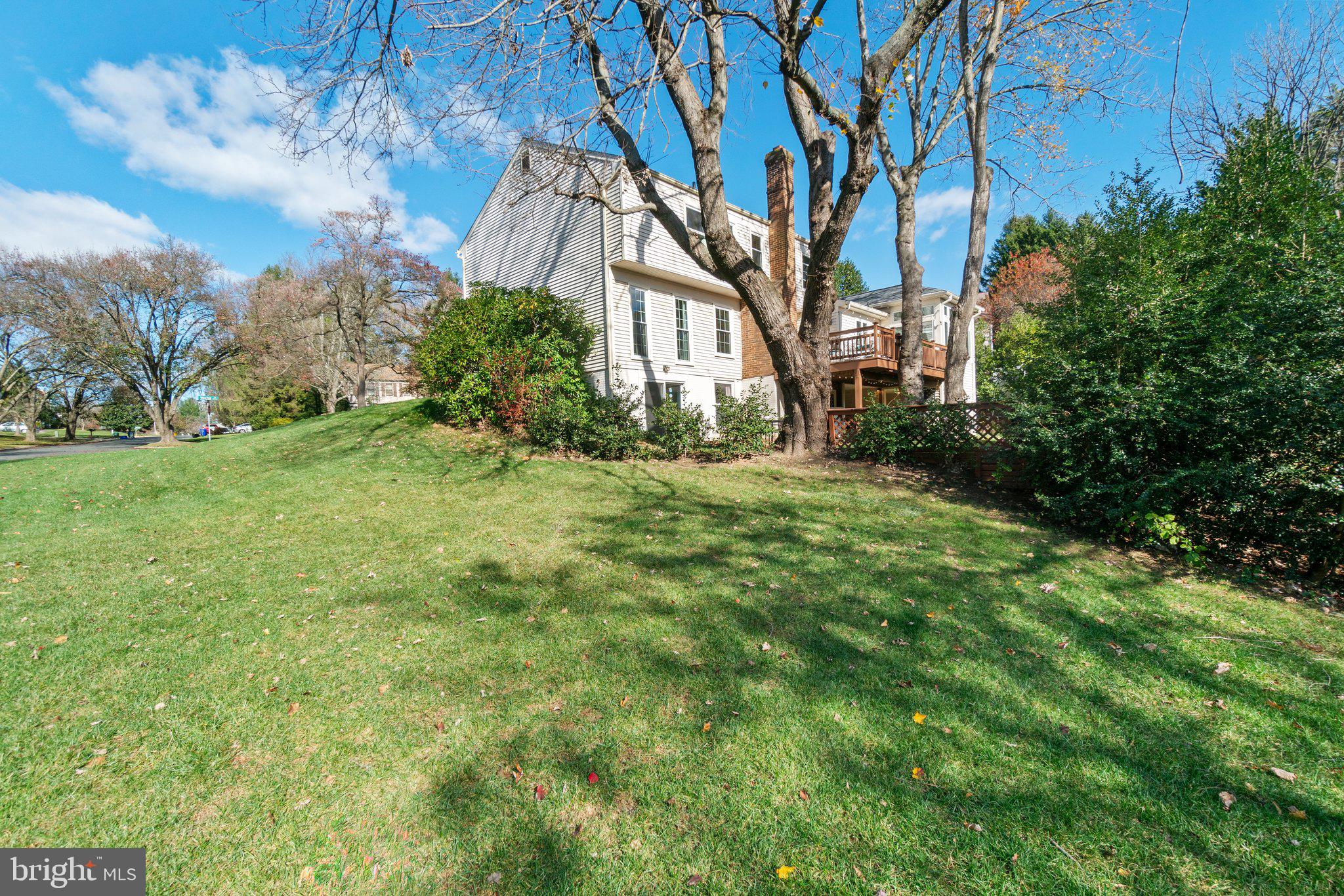 POTOMAC COMMONS - Residential