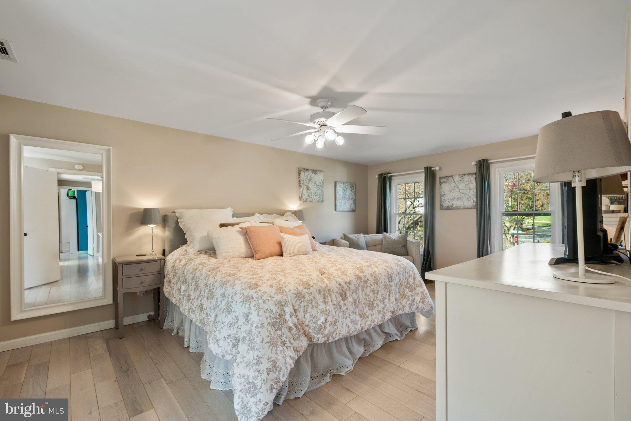 POTOMAC COMMONS - Residential