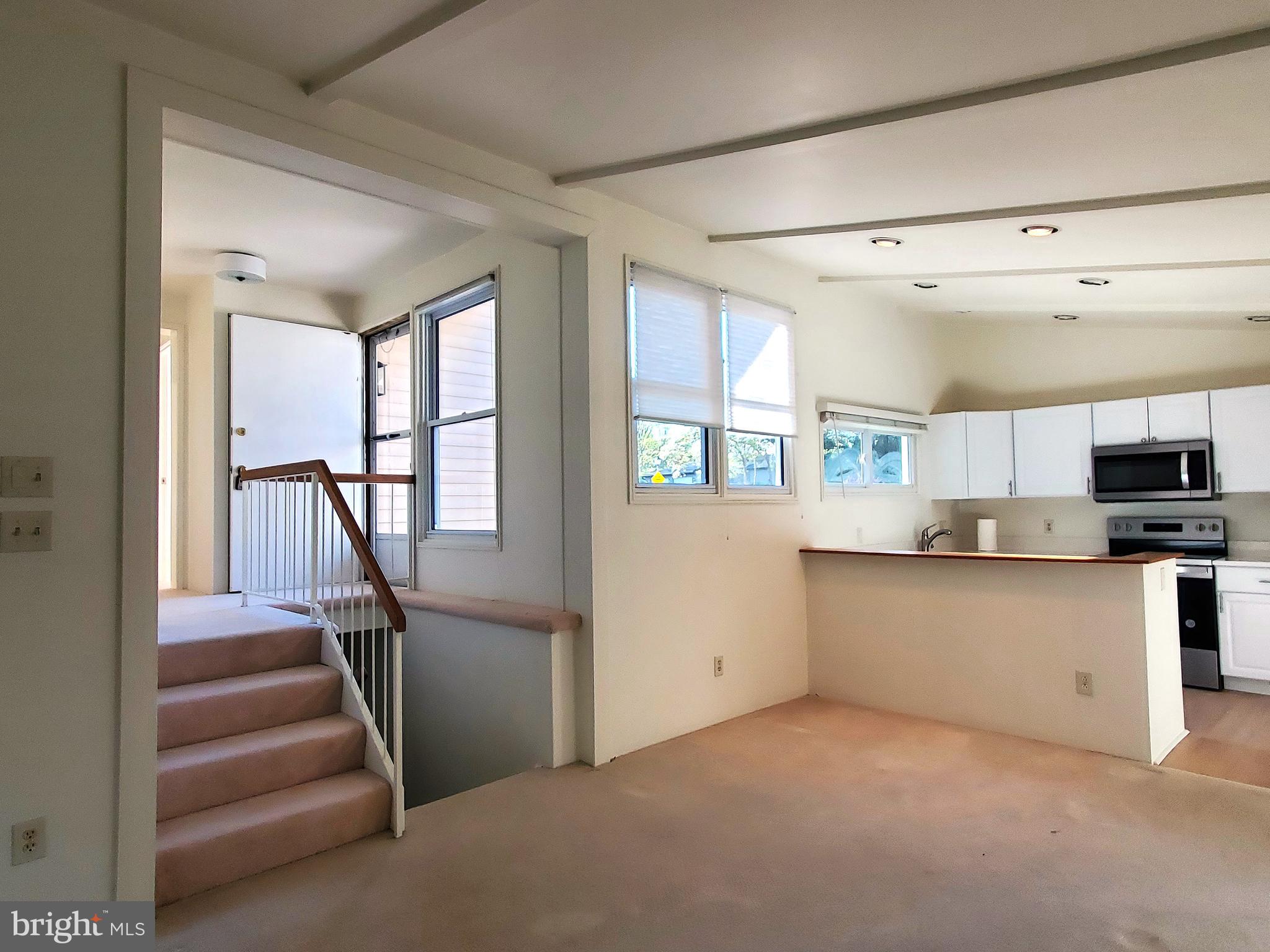 QUINCE ORCHARD KNOLLS - Residential Lease