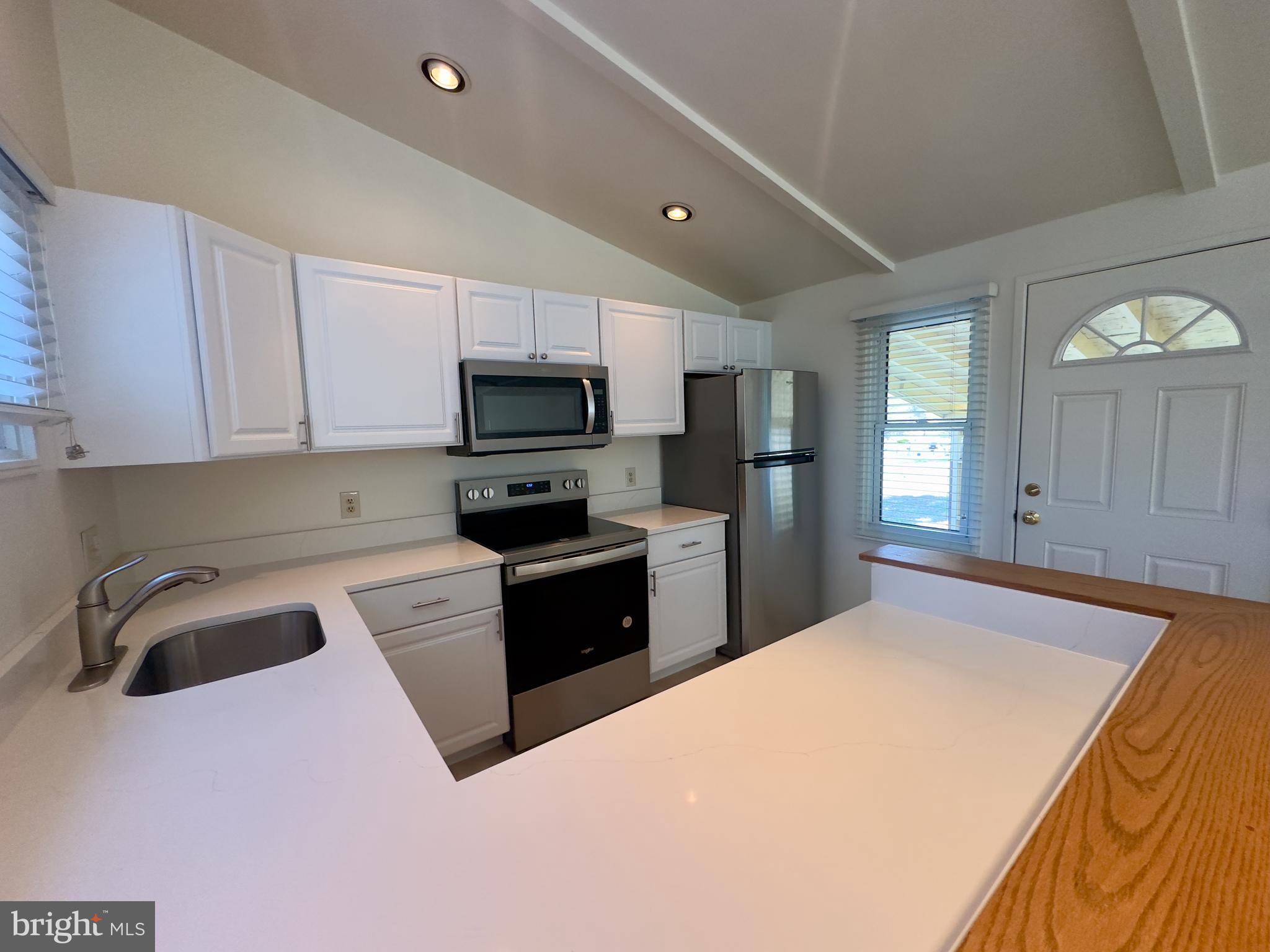 QUINCE ORCHARD KNOLLS - Residential Lease