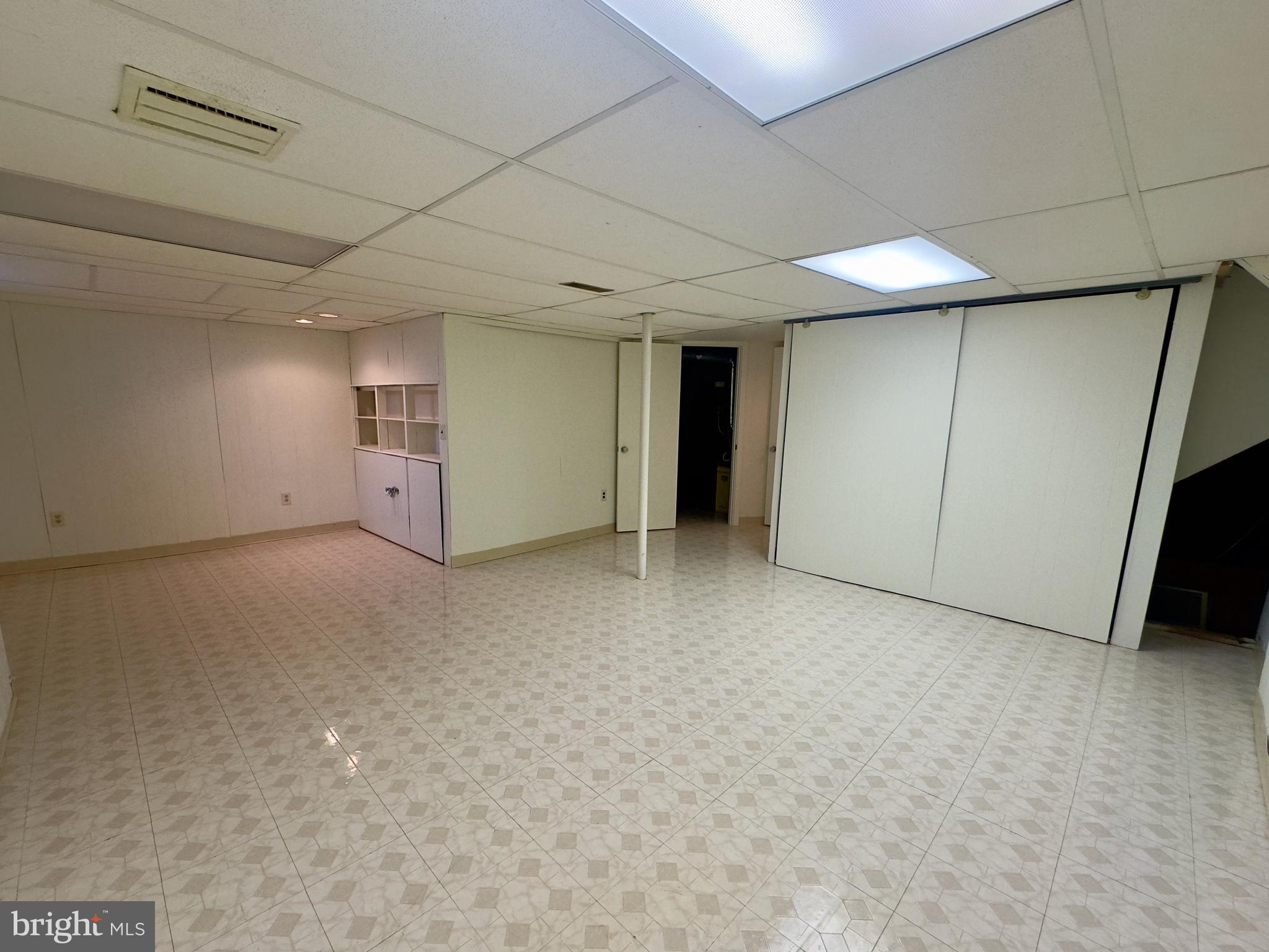 QUINCE ORCHARD KNOLLS - Residential Lease