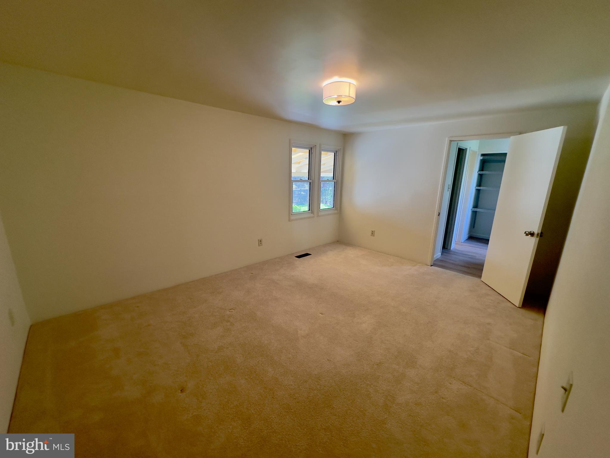 QUINCE ORCHARD KNOLLS - Residential Lease