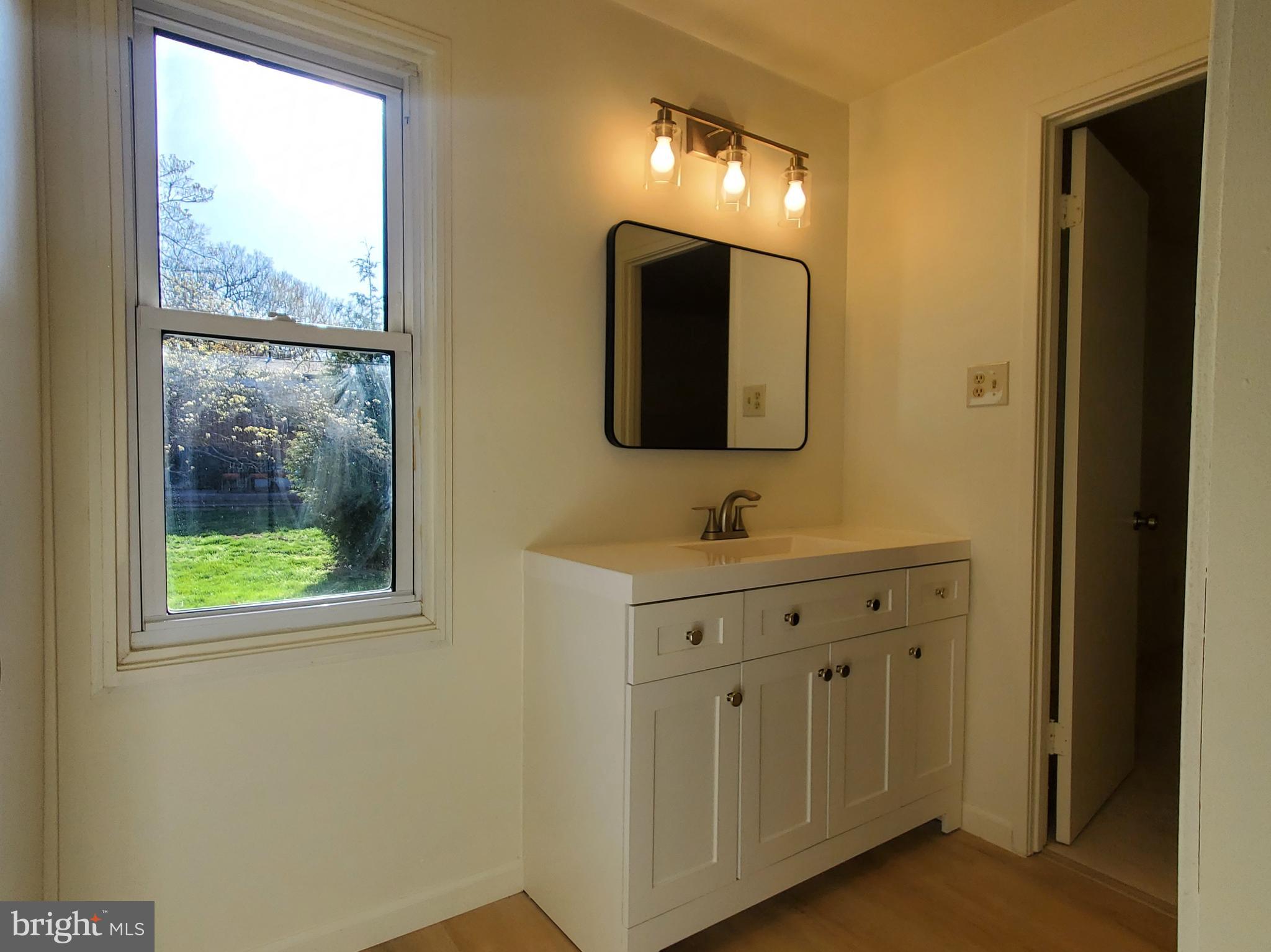 QUINCE ORCHARD KNOLLS - Residential Lease