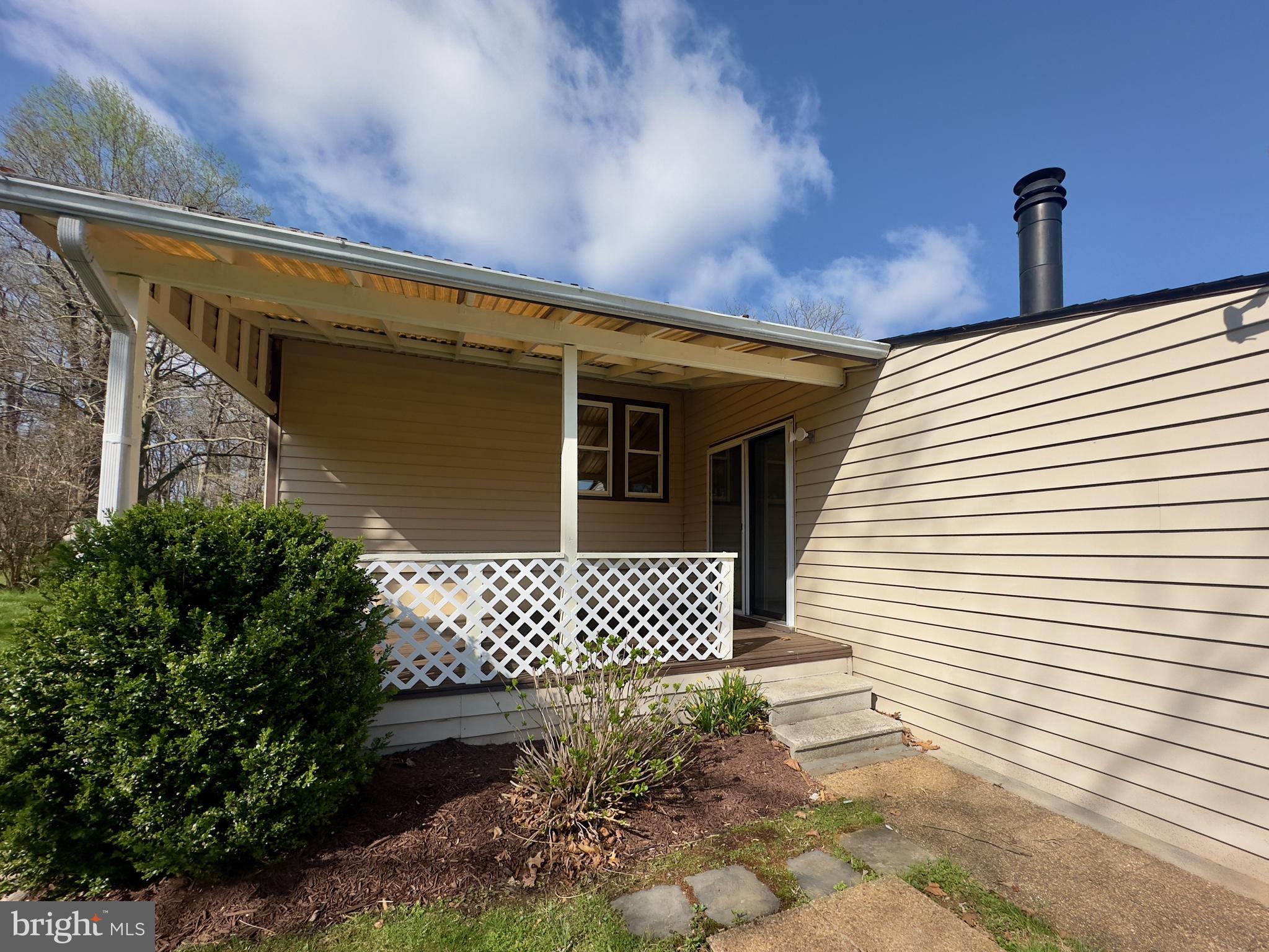 QUINCE ORCHARD KNOLLS - Residential Lease