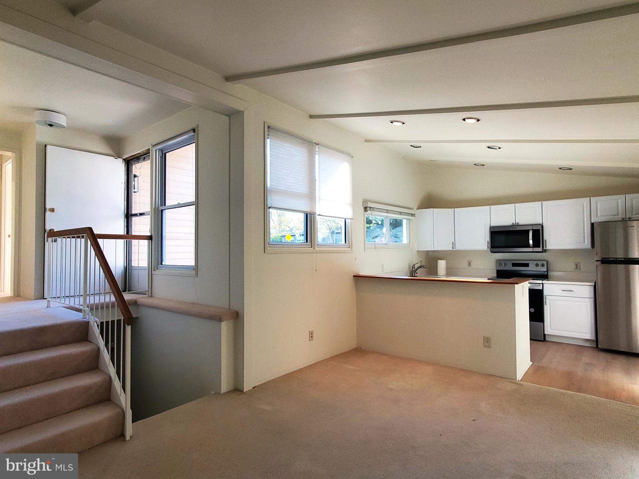 QUINCE ORCHARD KNOLLS - Residential Lease