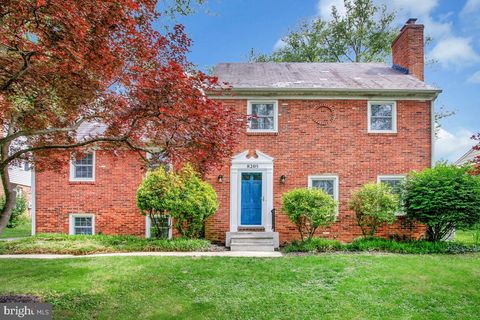 8205 ROBIN HOOD COURT TOWSON MD 21204