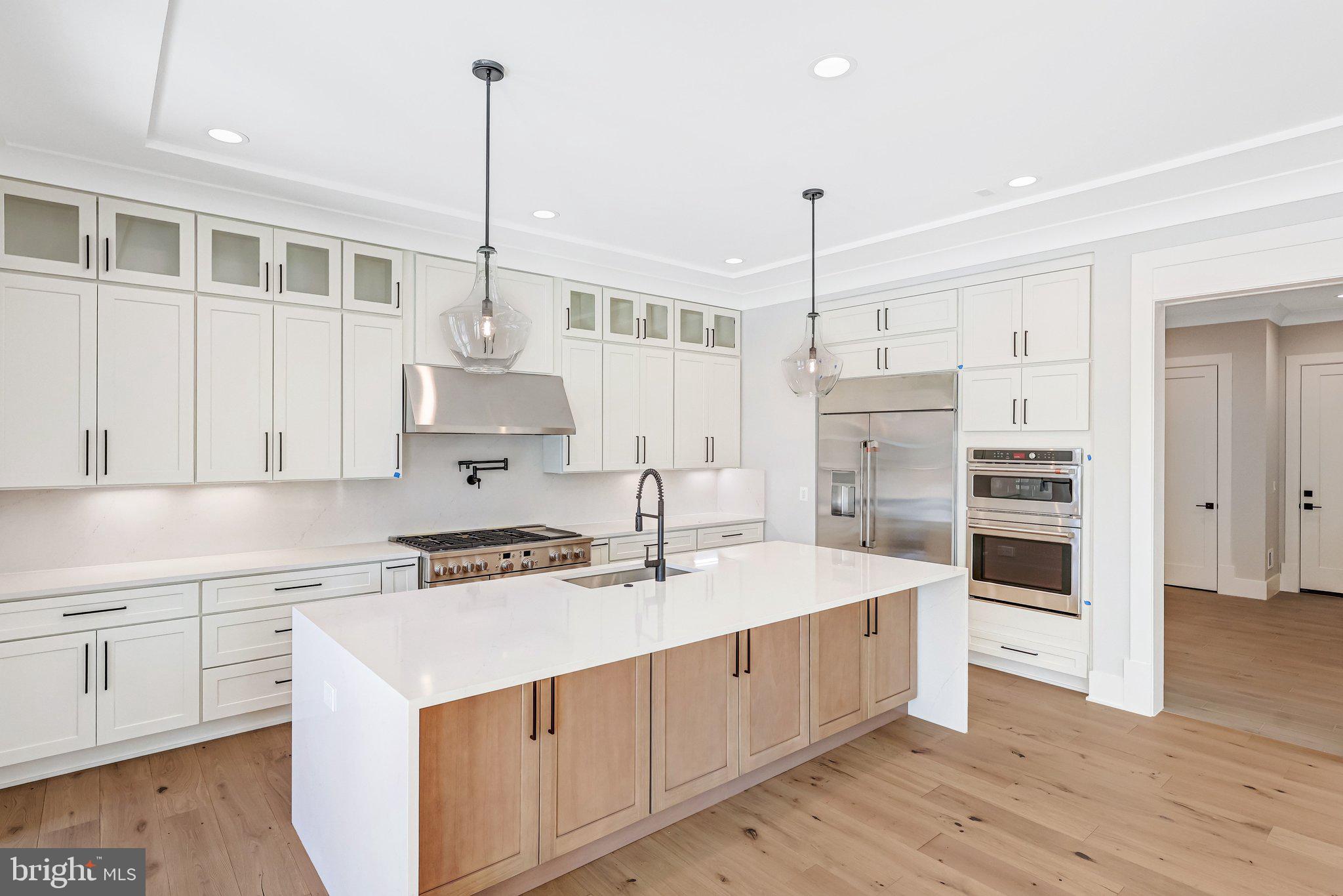 9341 CHESTNUT KNOLLS DRIVE