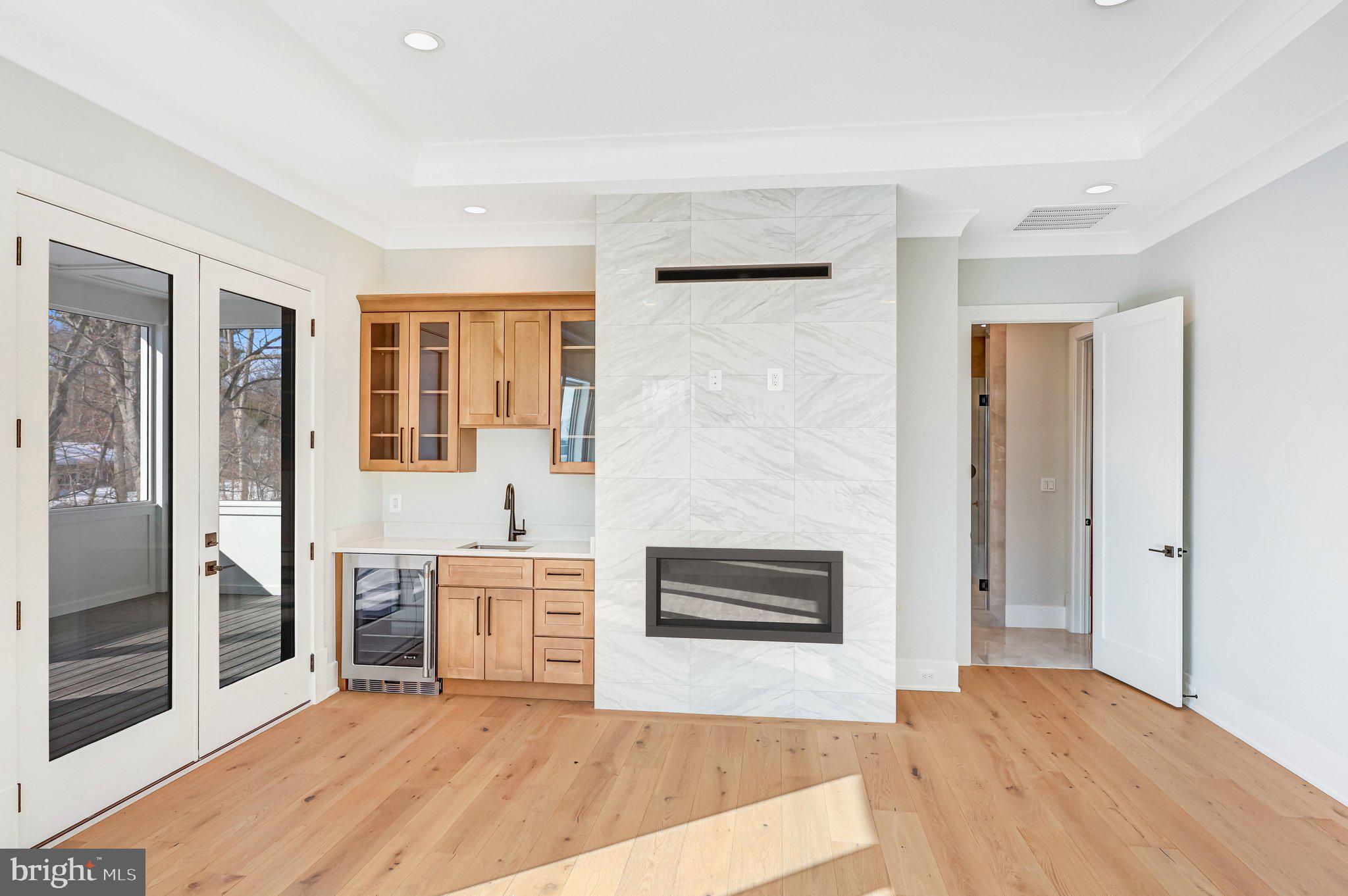 CHESTNUT KNOLLS - Residential