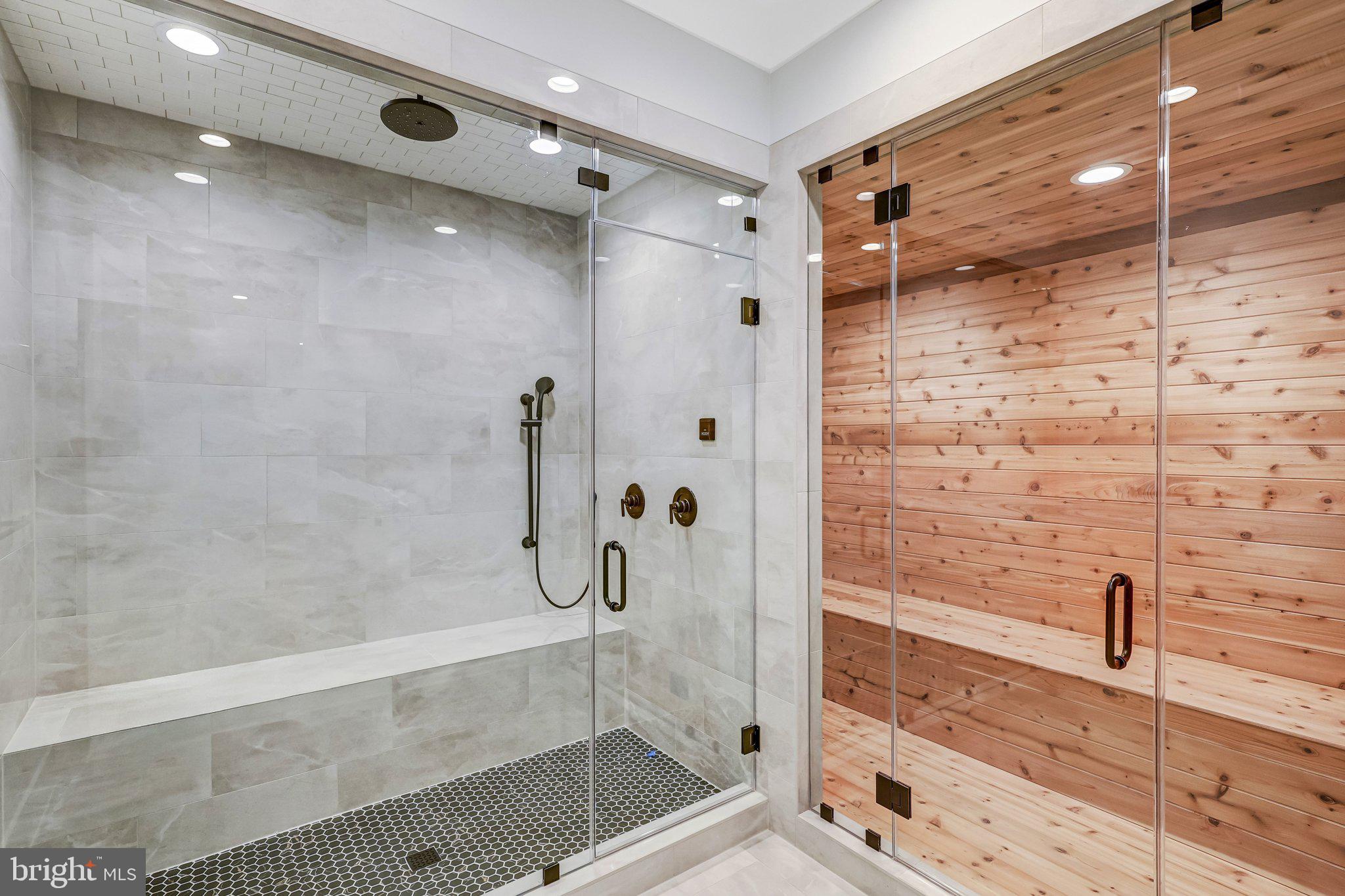 CHESTNUT KNOLLS - Residential