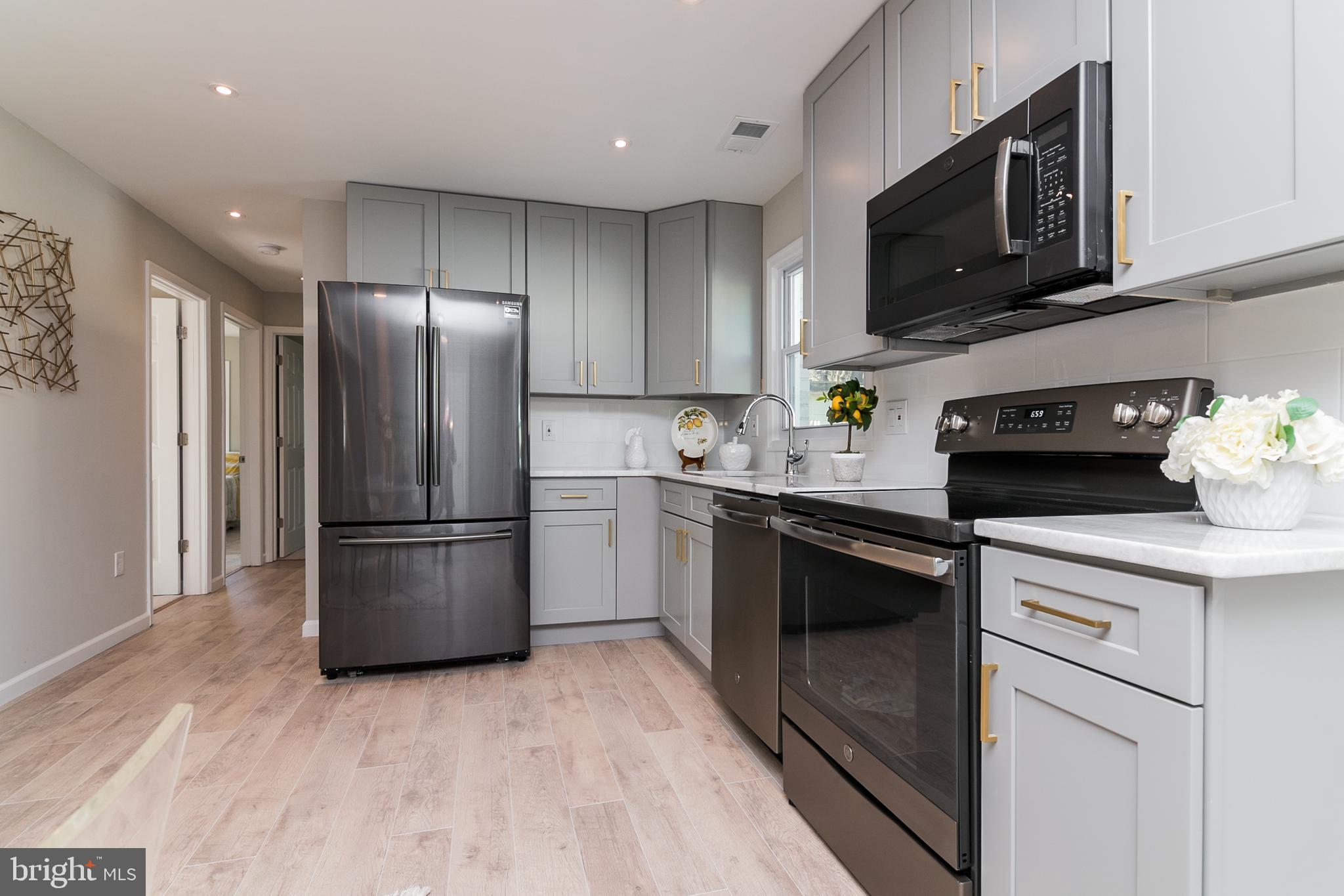 BRADBURY HEIGHTS - Residential