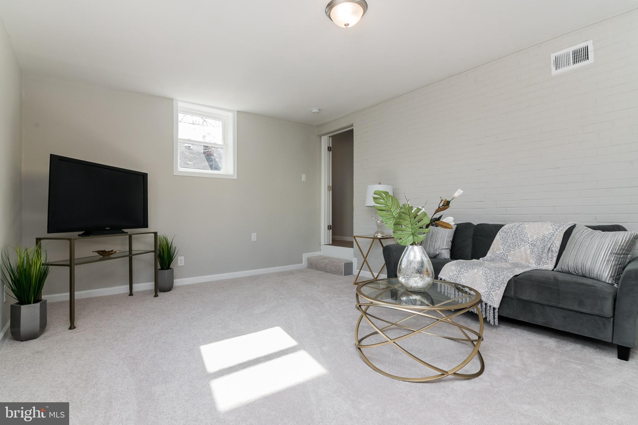 BRADBURY HEIGHTS - Residential