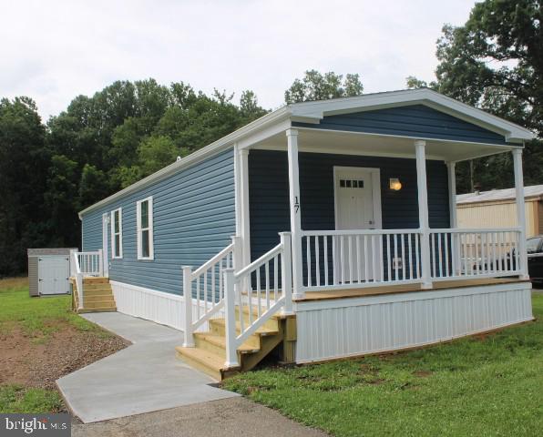 AIRVILLE - Residential Lease