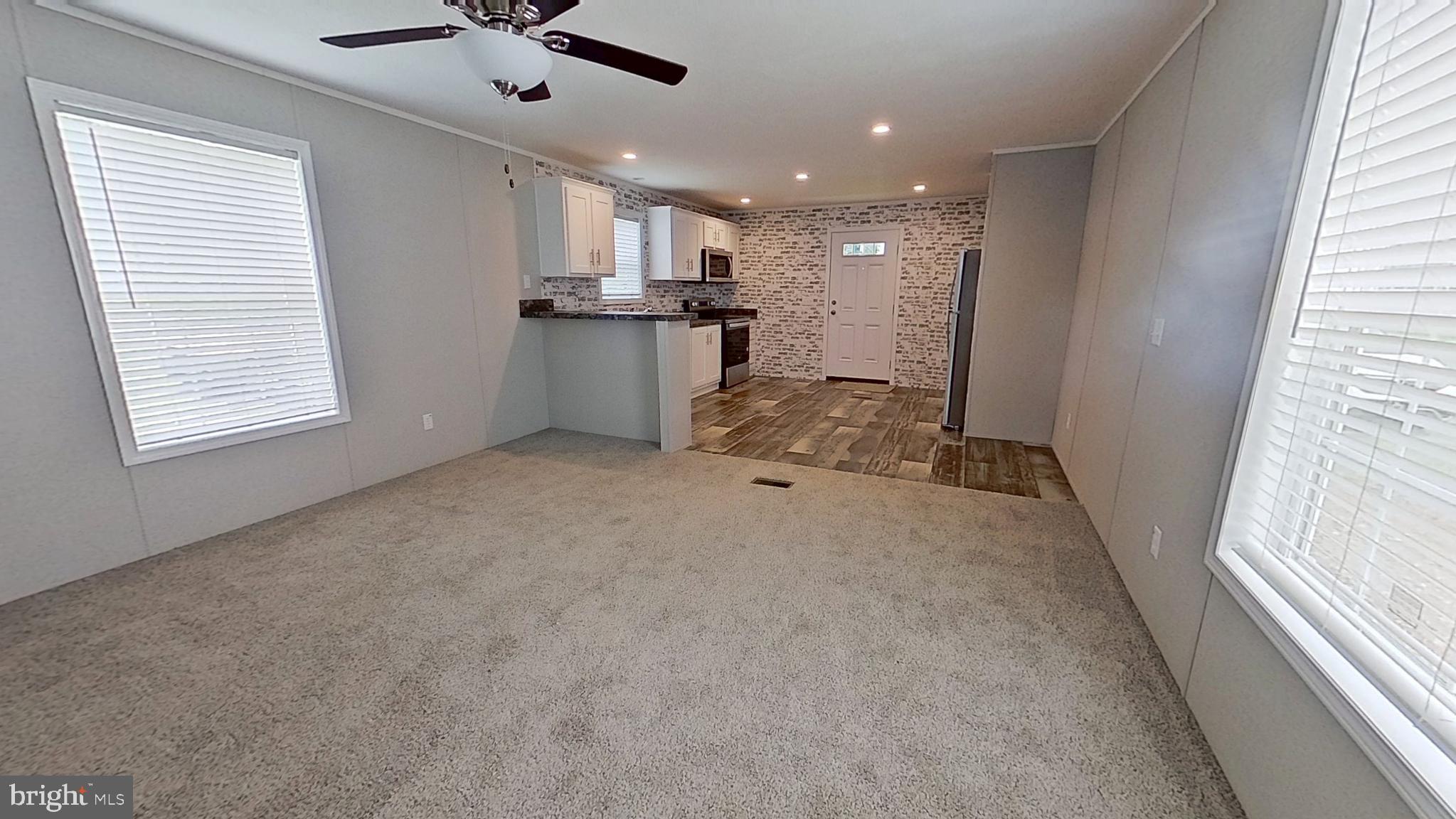 AIRVILLE - Residential Lease