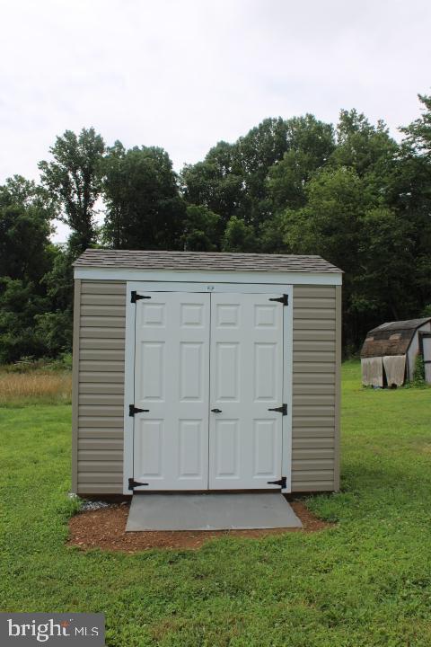 AIRVILLE - Residential Lease