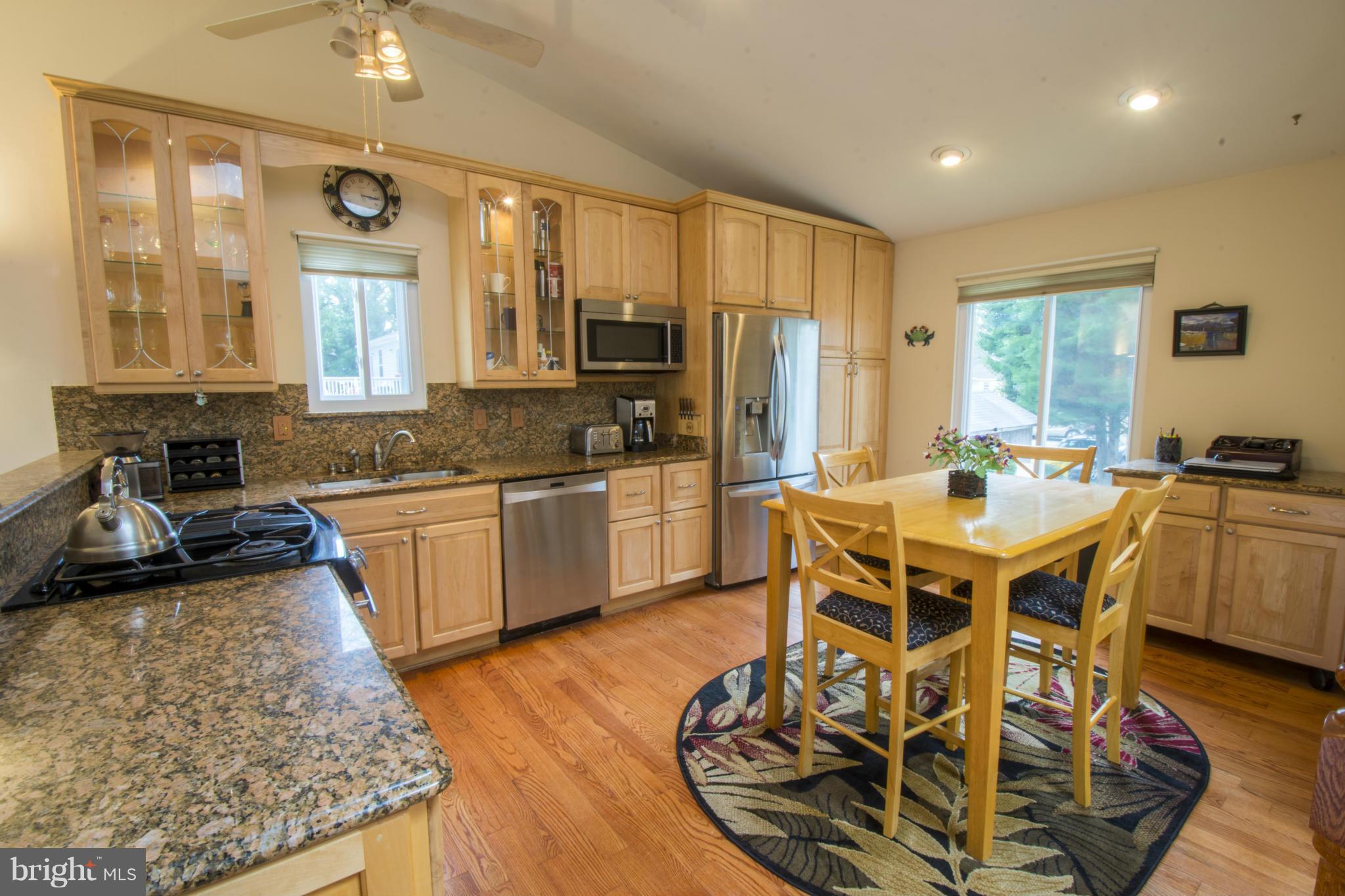 LAUREL ACRES - Residential