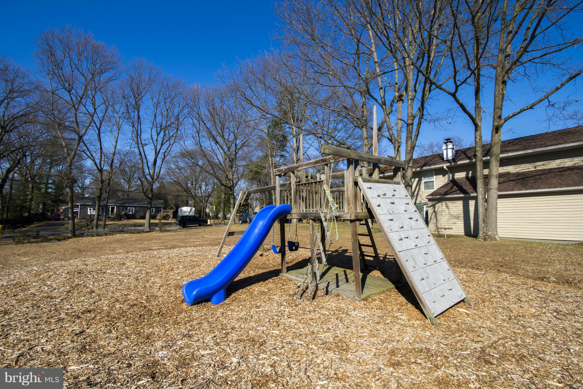 LAUREL ACRES - Residential