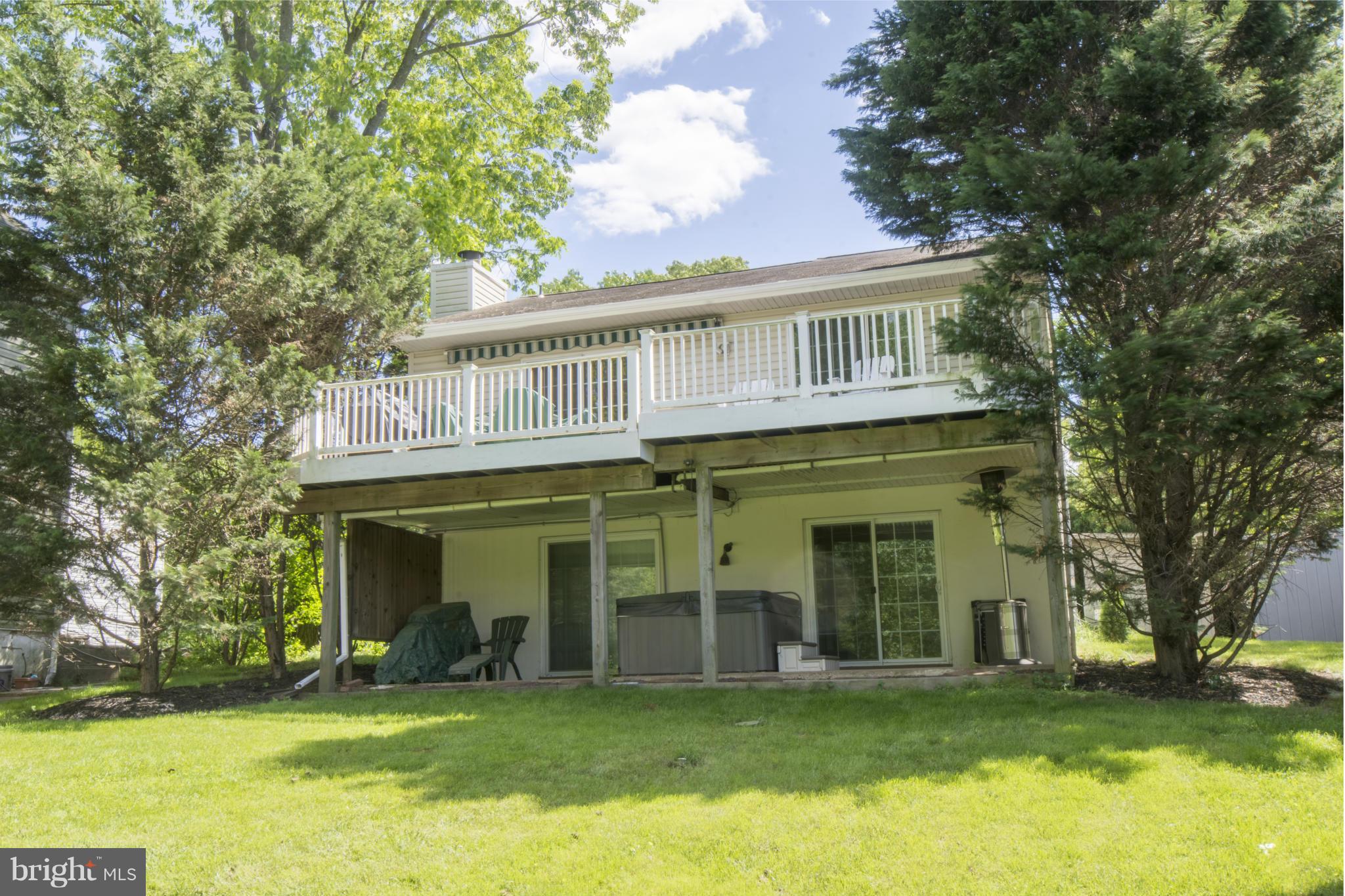 LAUREL ACRES - Residential