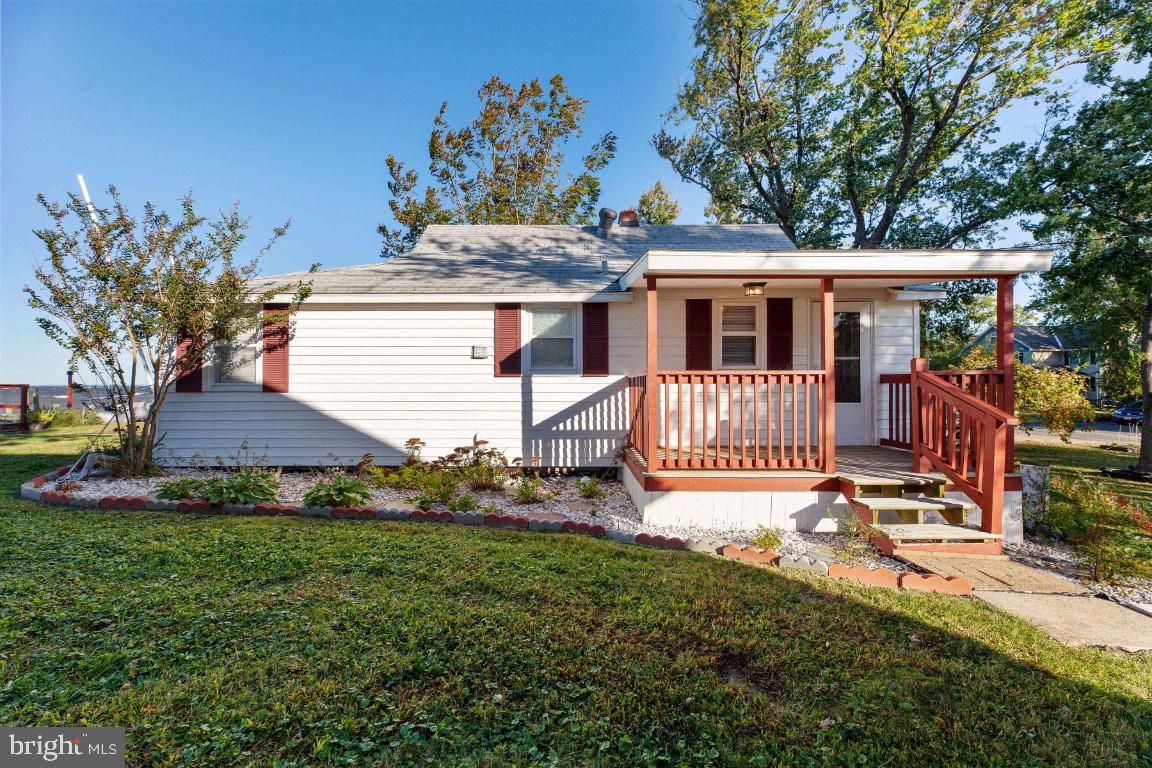 MCKAYS BEACH - Residential