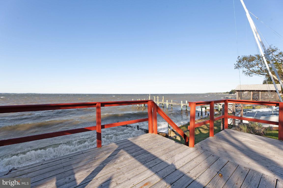 MCKAYS BEACH - Residential