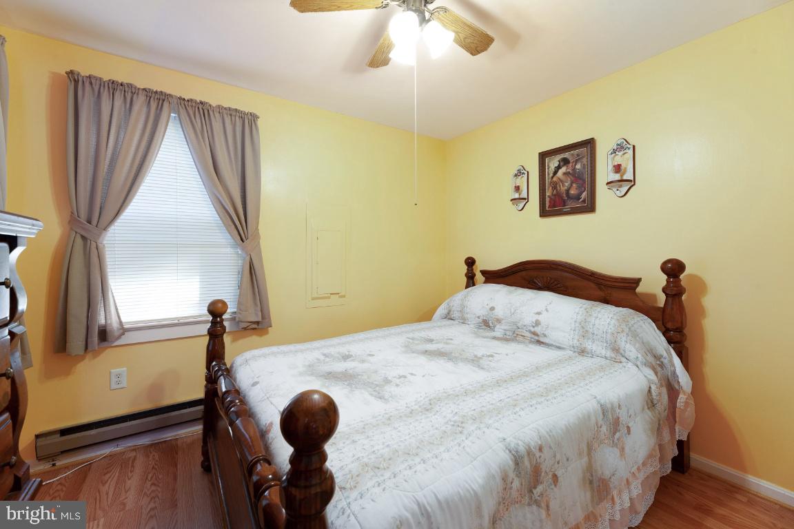 MCKAYS BEACH - Residential