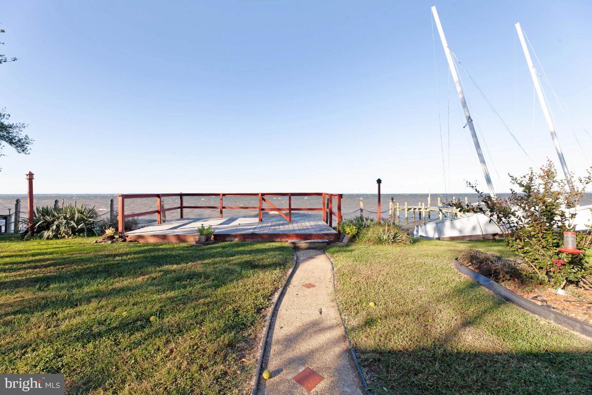 MCKAYS BEACH - Residential