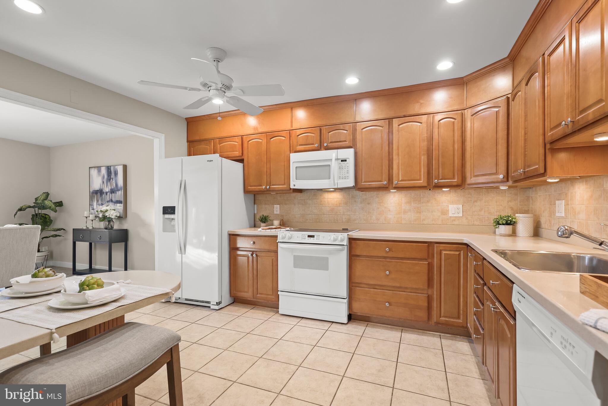 OLD GEORGETOWN VILL CODM - Residential