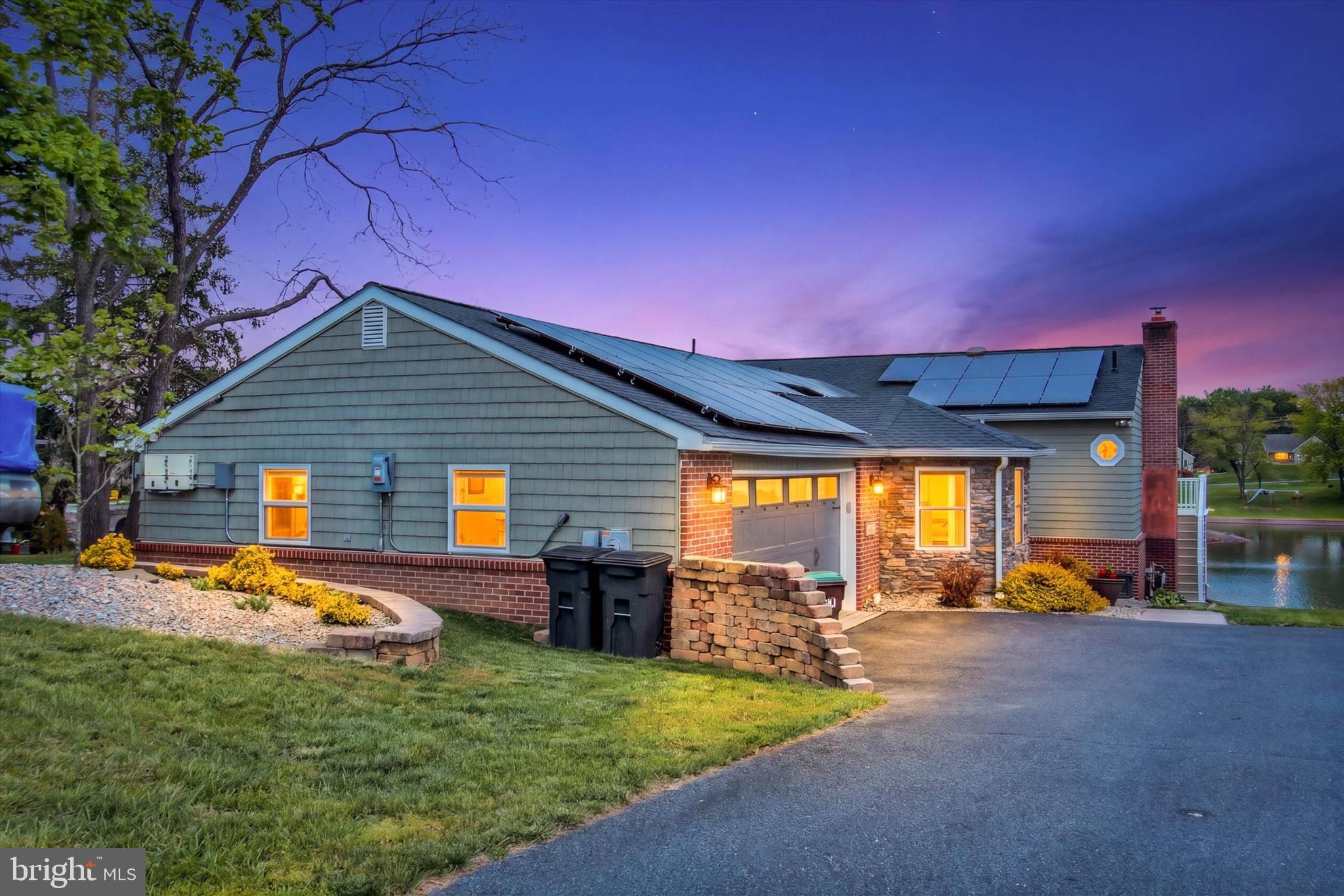 407 HERITAGE DRIVE