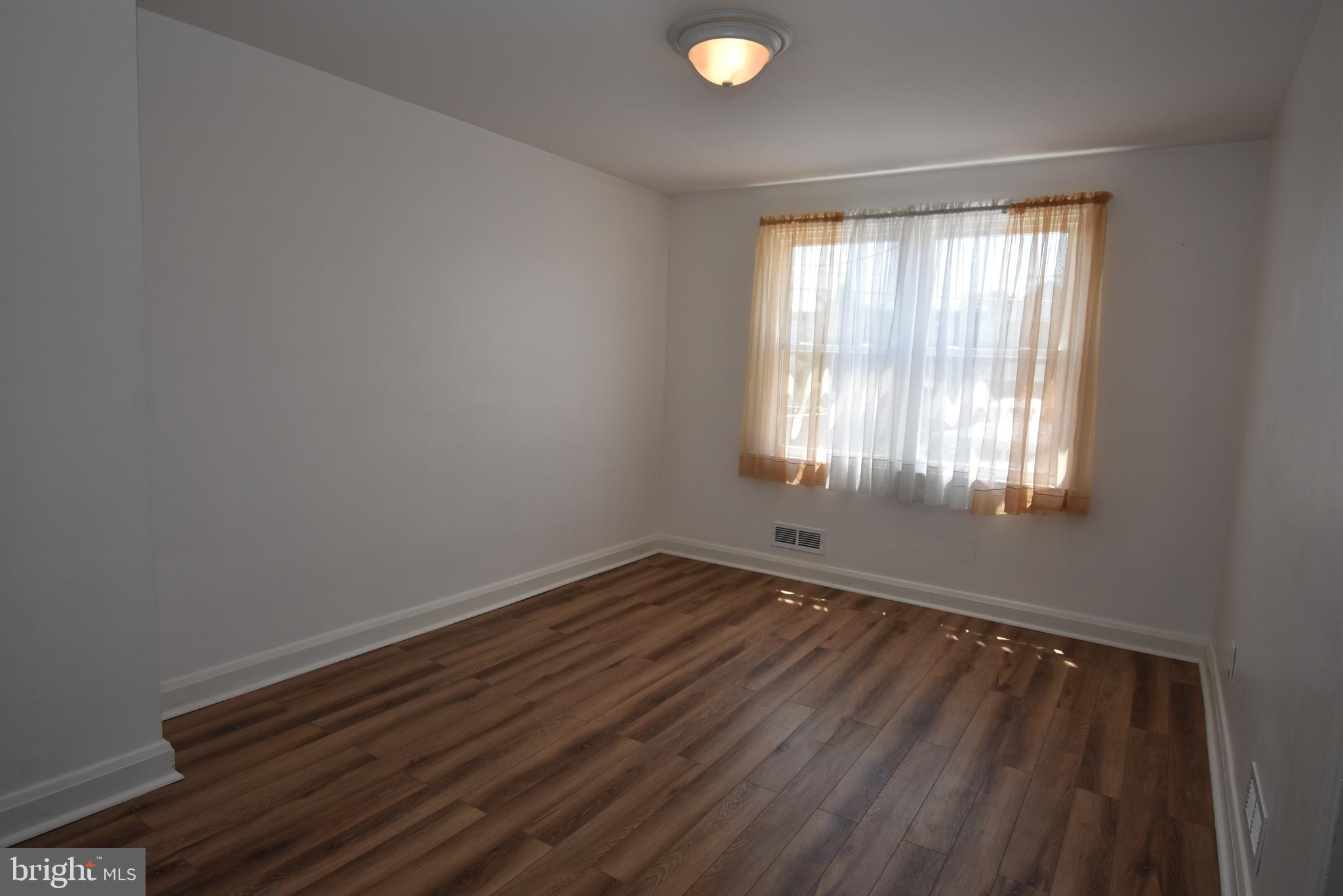 EASTFIELD - Residential