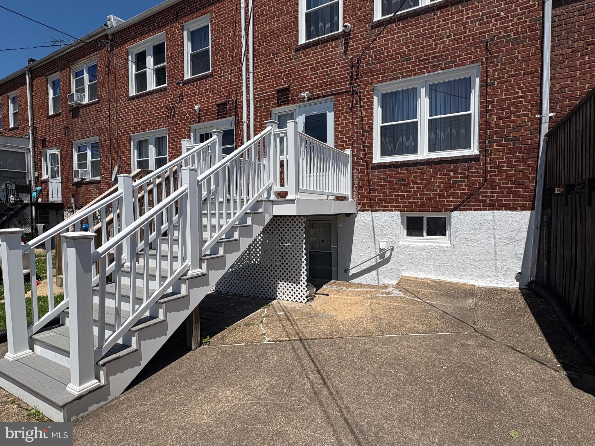EASTFIELD - Residential