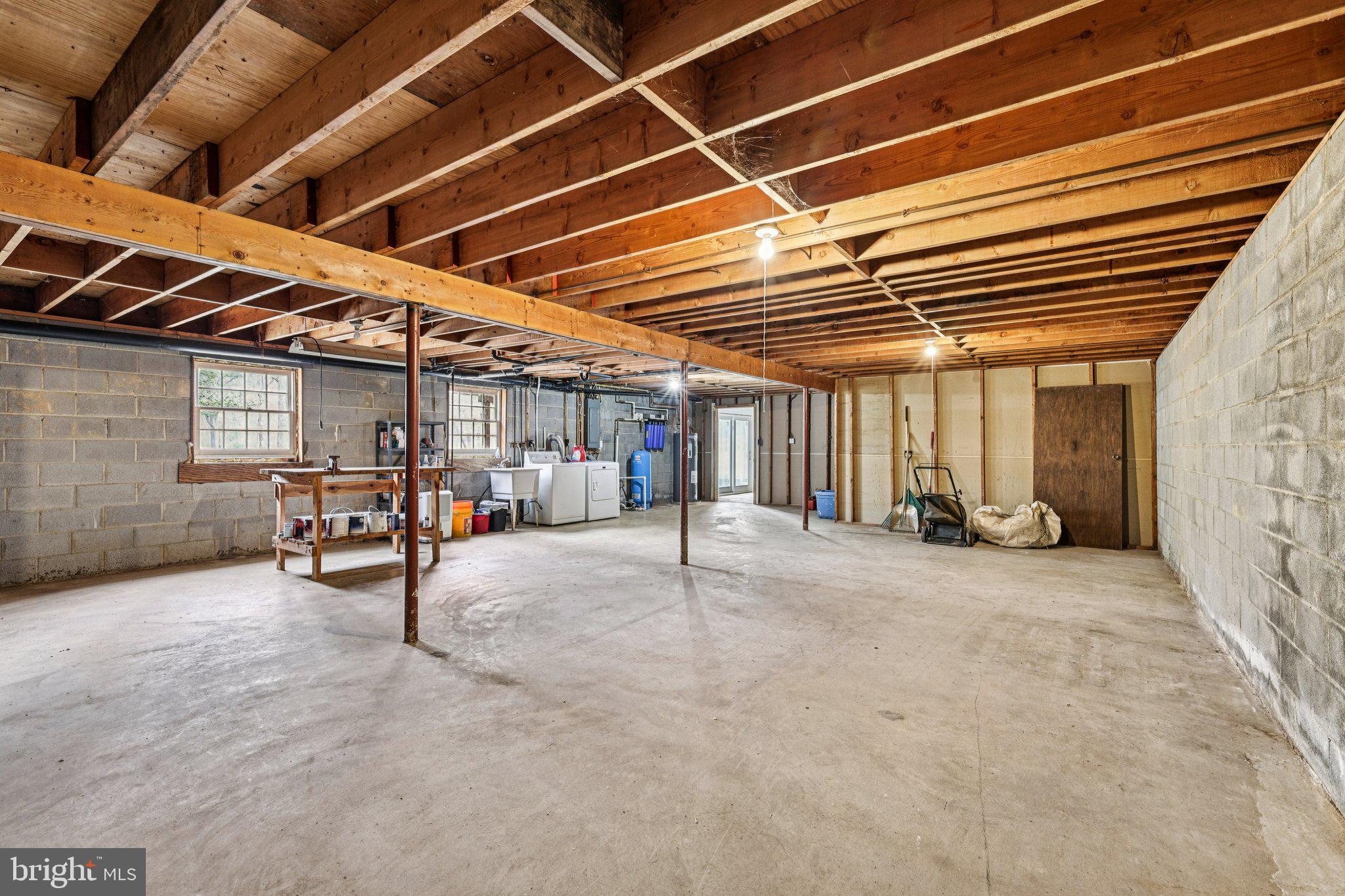 LAKE JACKSON - Residential