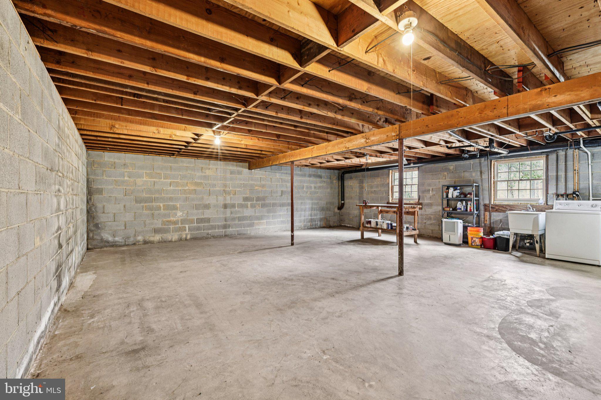 LAKE JACKSON - Residential