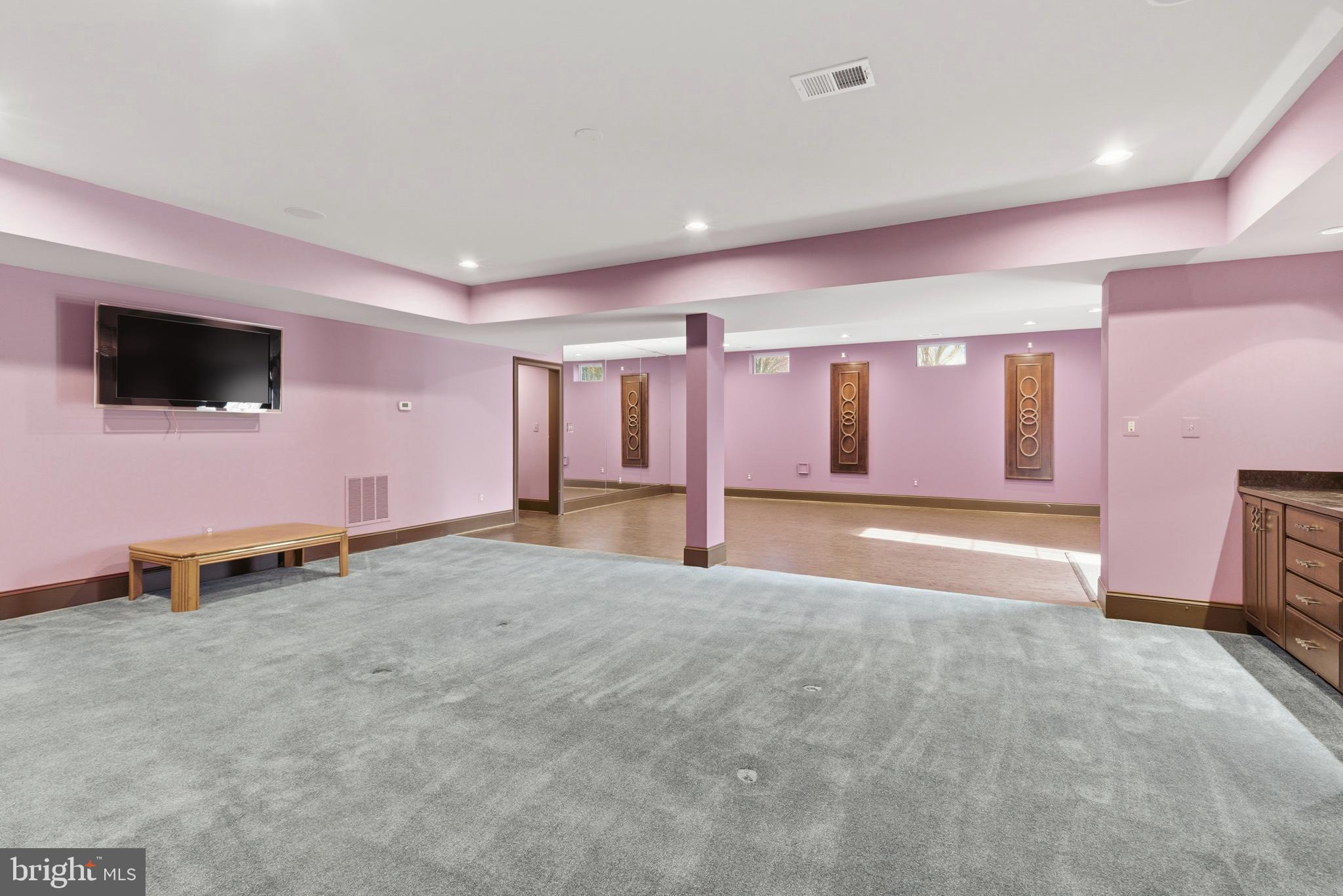 BELMONT COUNTRY CLUB - Residential