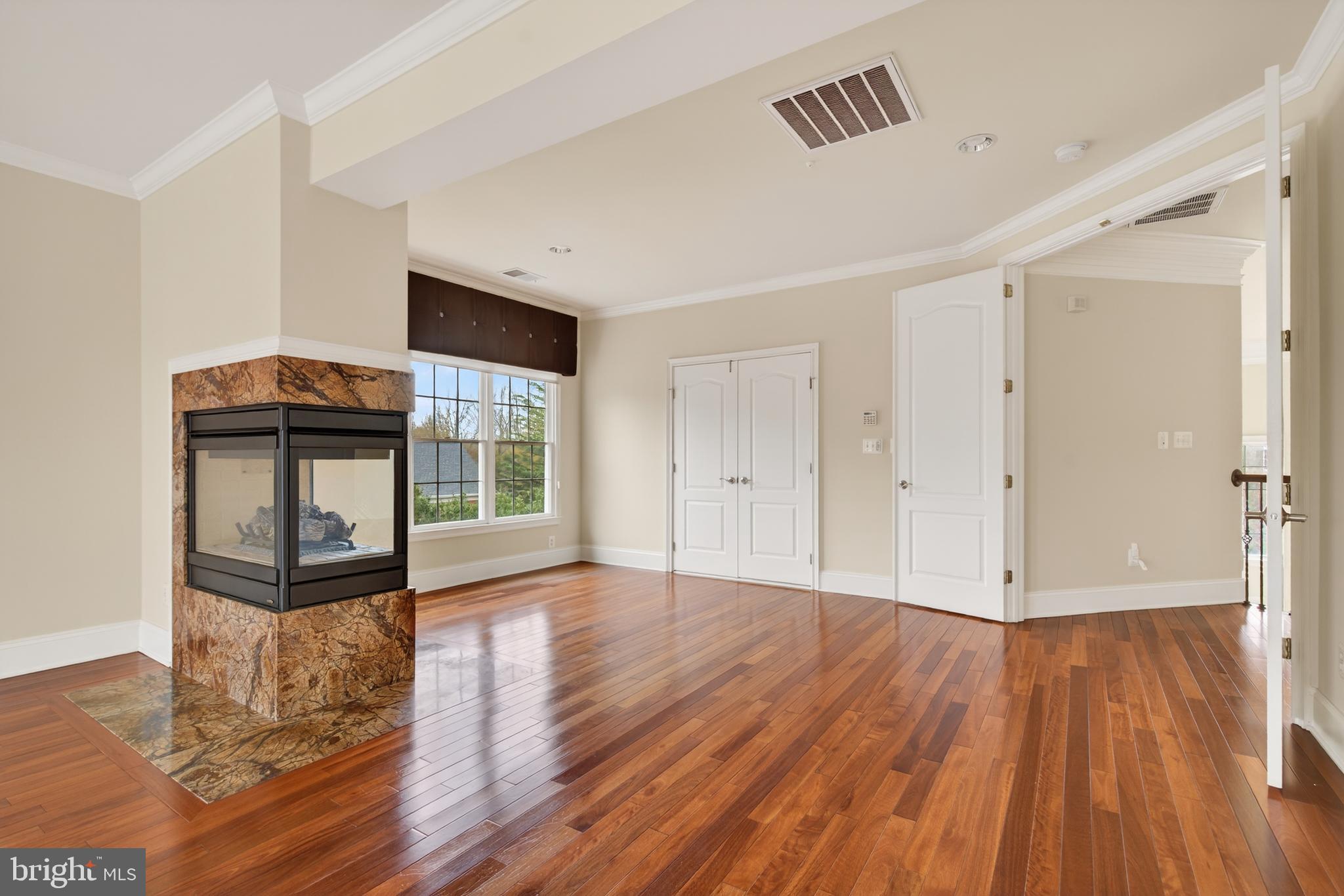 BELMONT COUNTRY CLUB - Residential