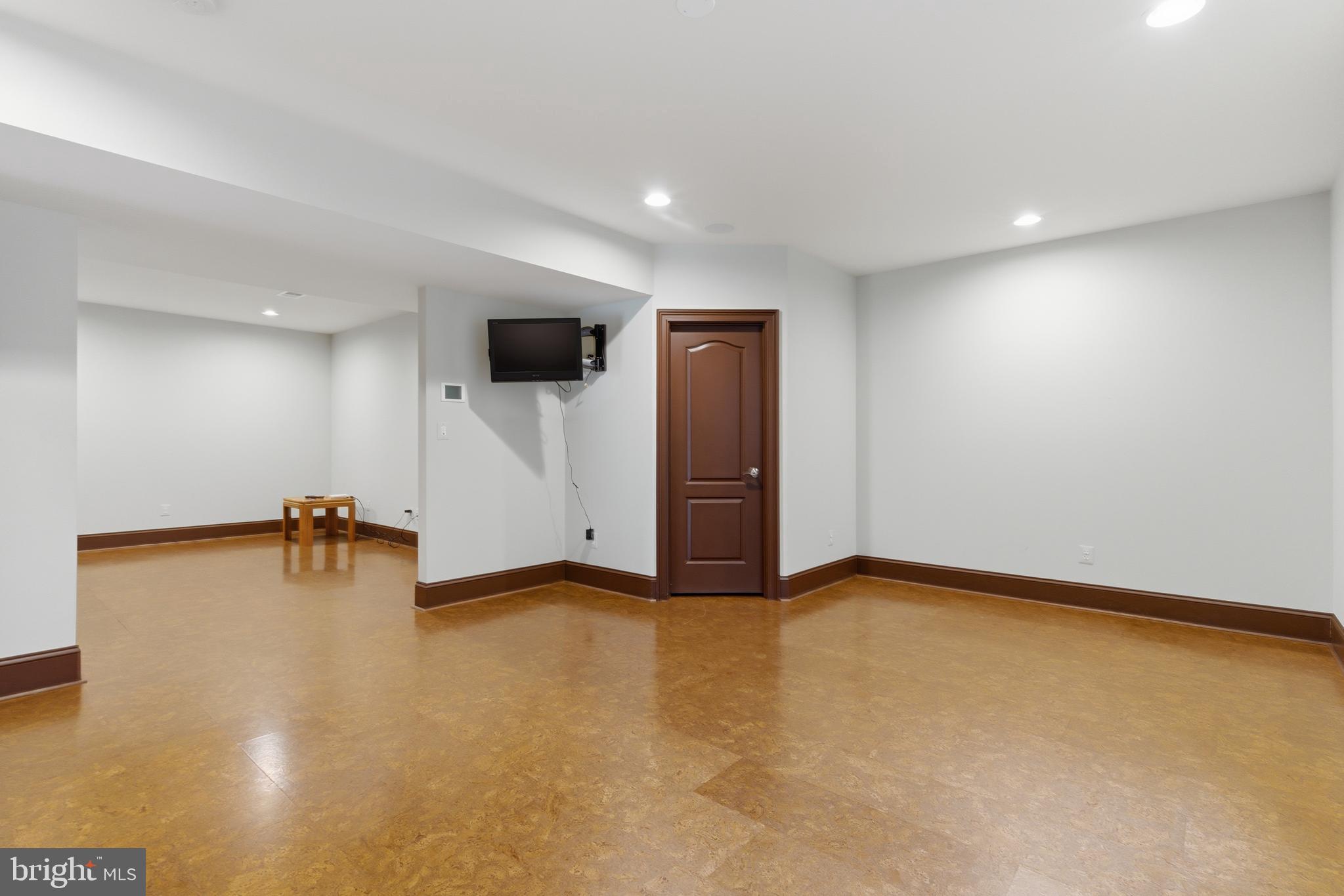 BELMONT COUNTRY CLUB - Residential